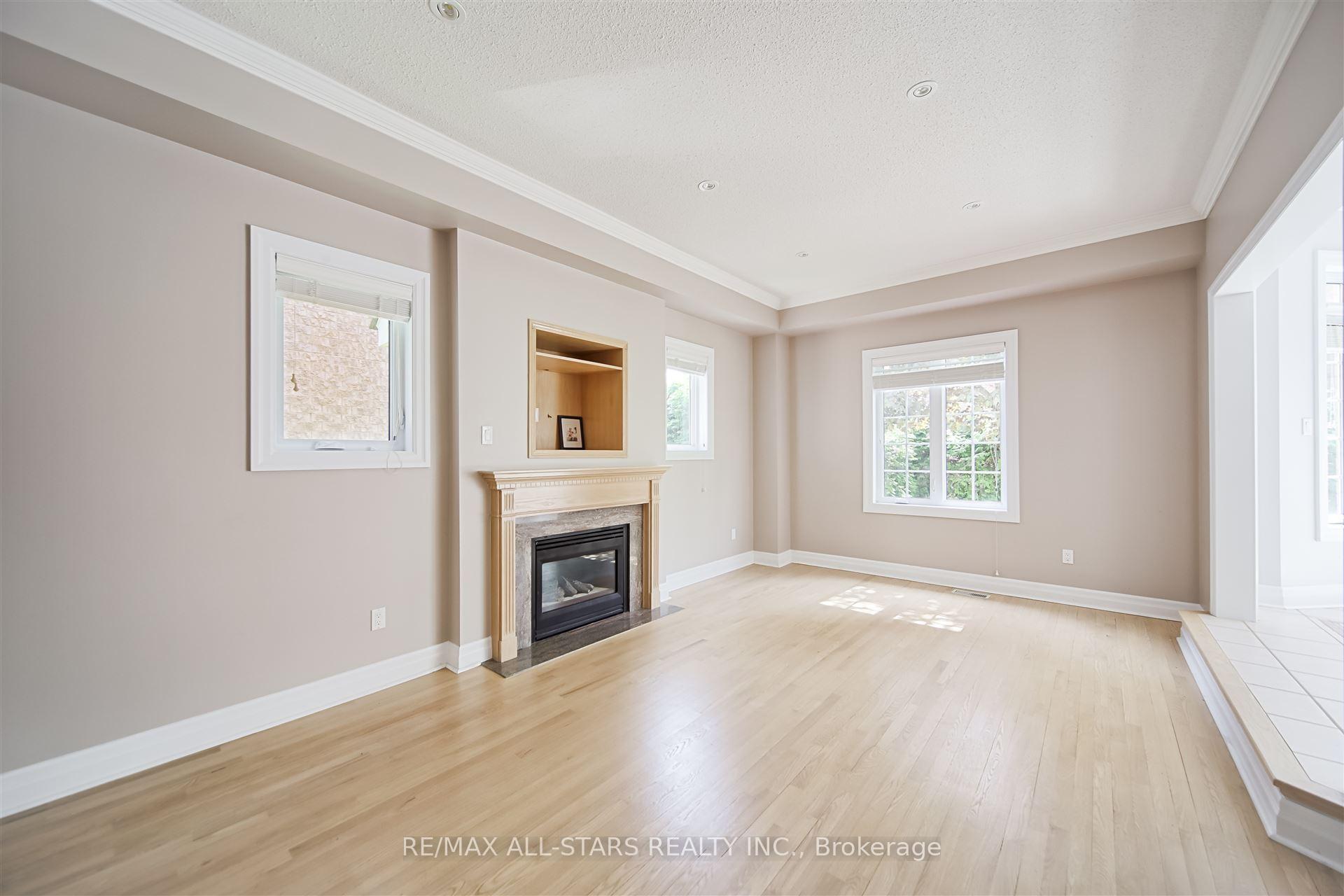 Photo 17 of 1 Silverflower Avenue, Markham, Legacy — HOMEH