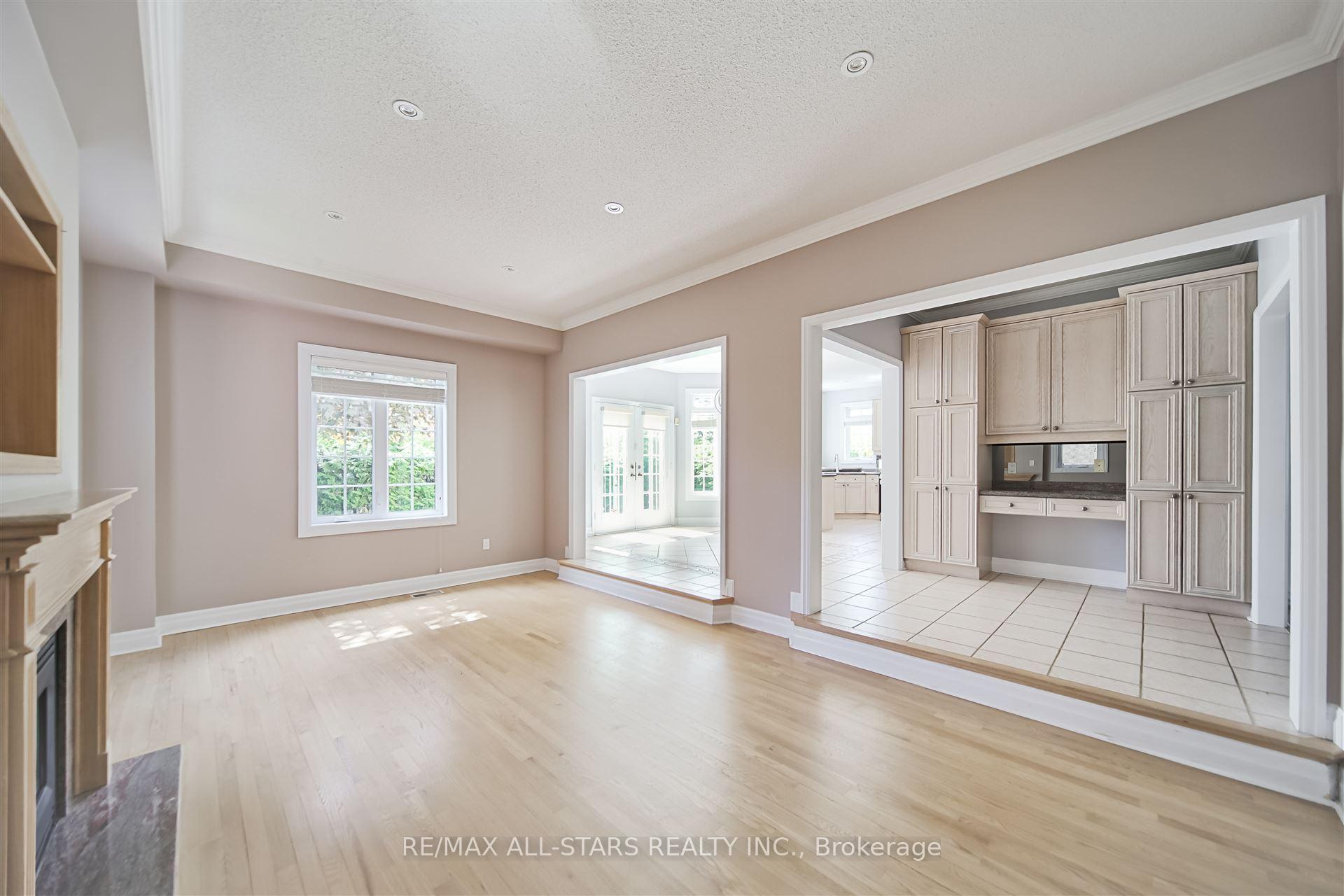 Photo 19 of 1 Silverflower Avenue, Markham, Legacy — HOMEH