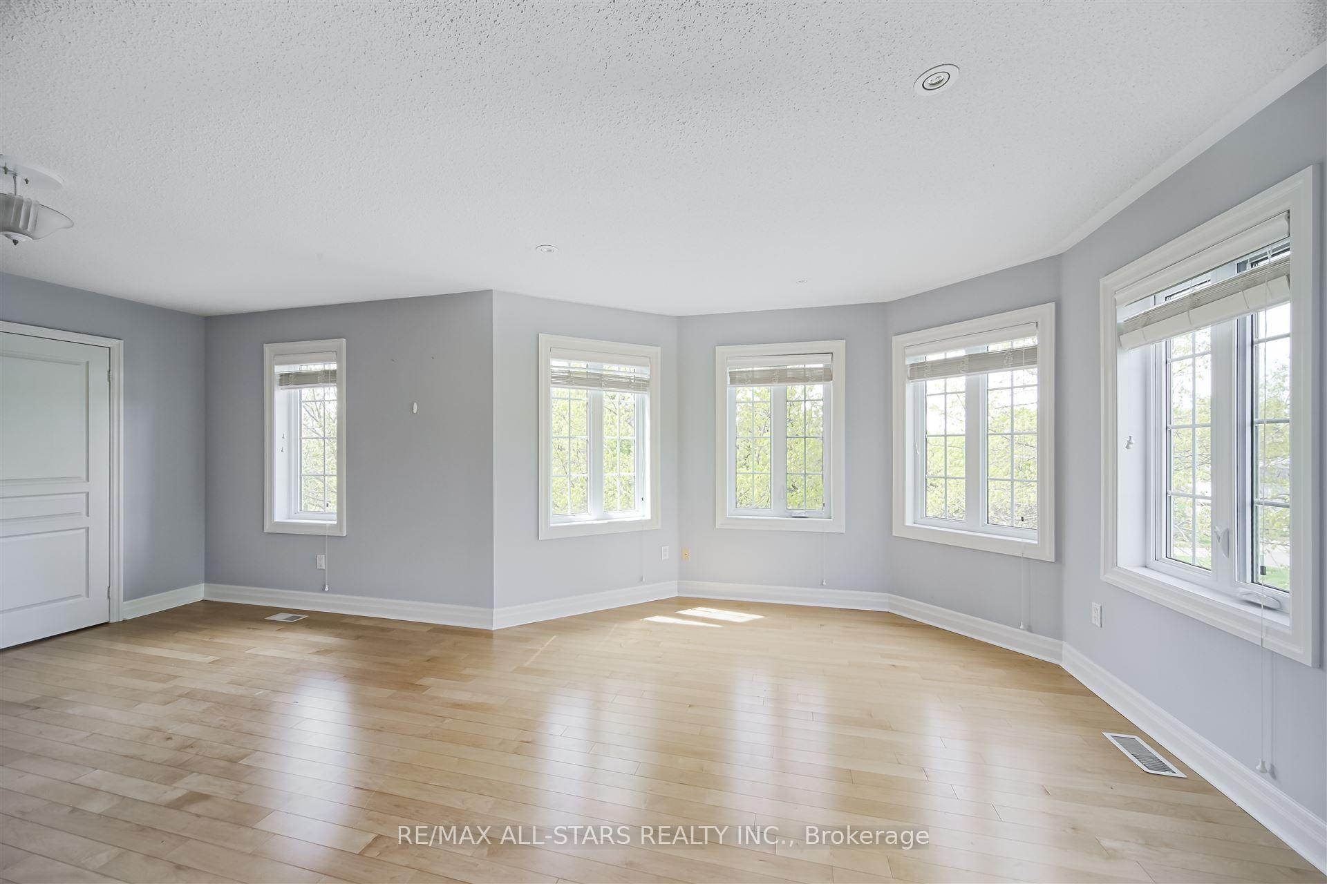 Photo 34 of 1 Silverflower Avenue, Markham, Legacy — HOMEH