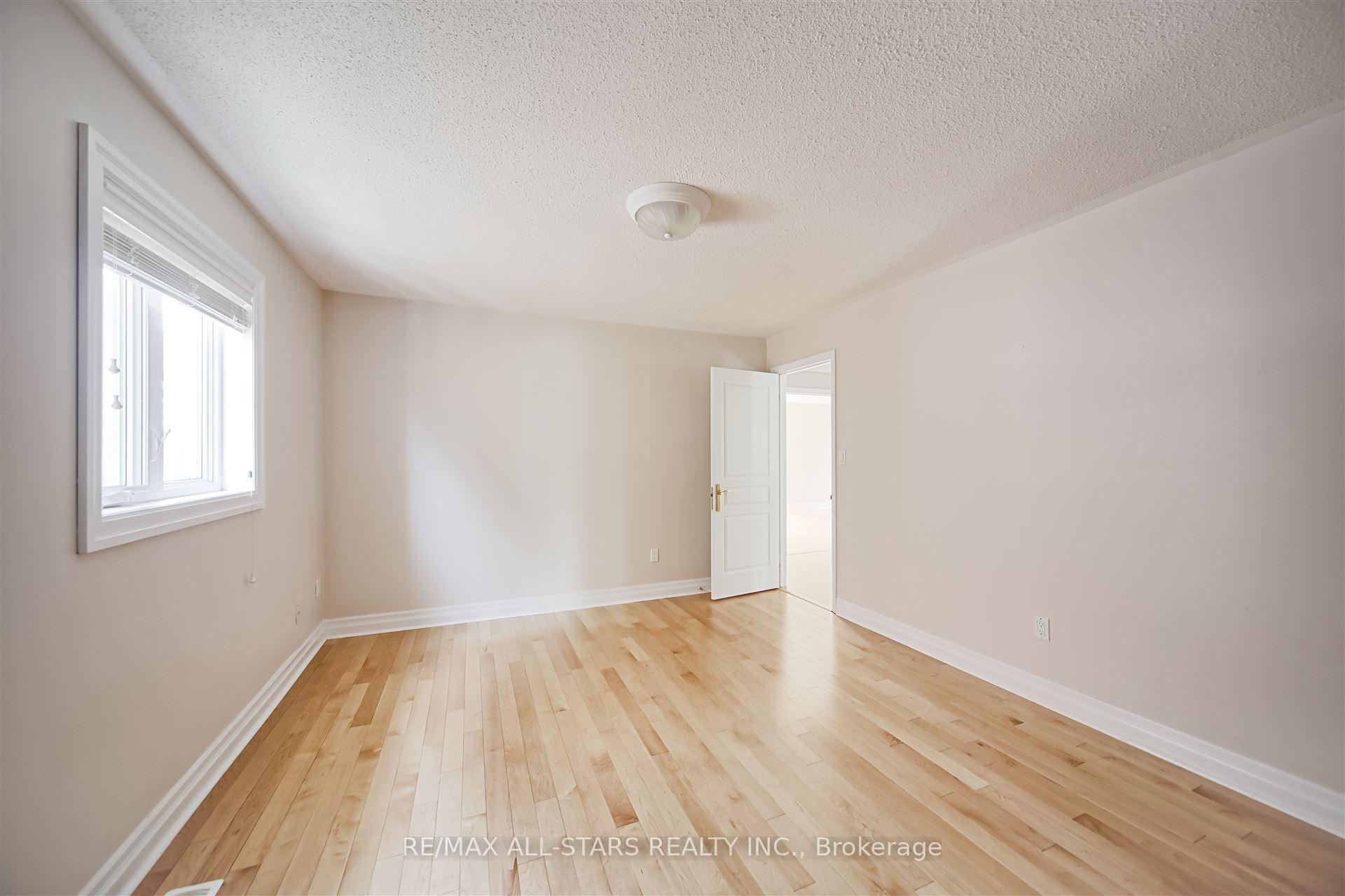 Photo 36 of 1 Silverflower Avenue, Markham, Legacy — HOMEH