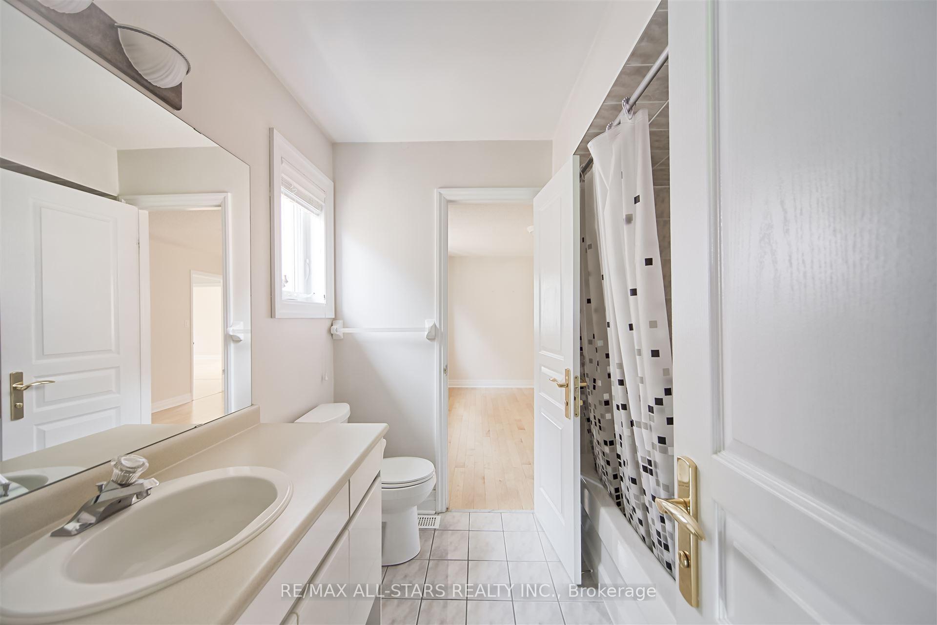 Photo 38 of 1 Silverflower Avenue, Markham, Legacy — HOMEH