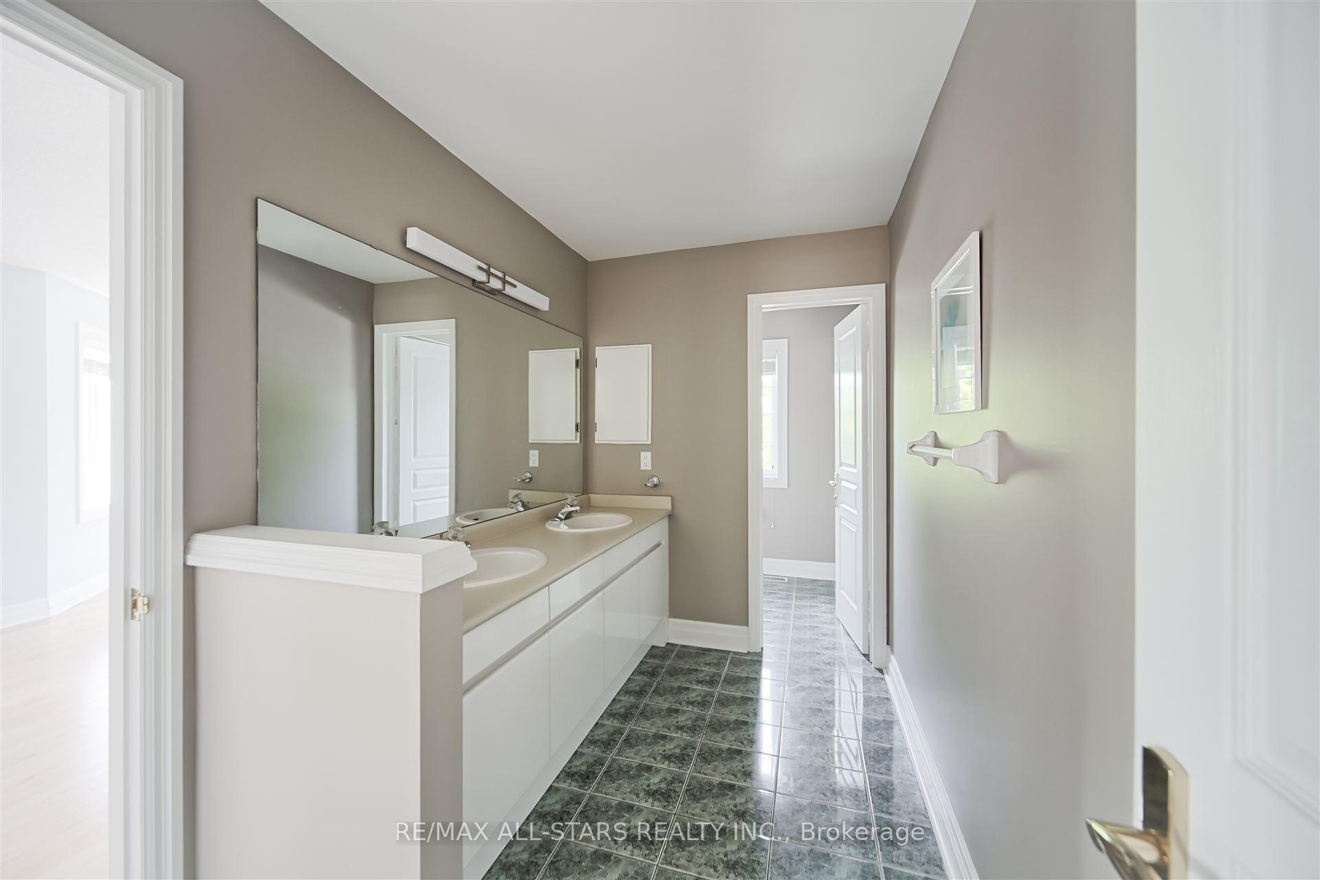 Photo 41 of 1 Silverflower Avenue, Markham, Legacy — HOMEH