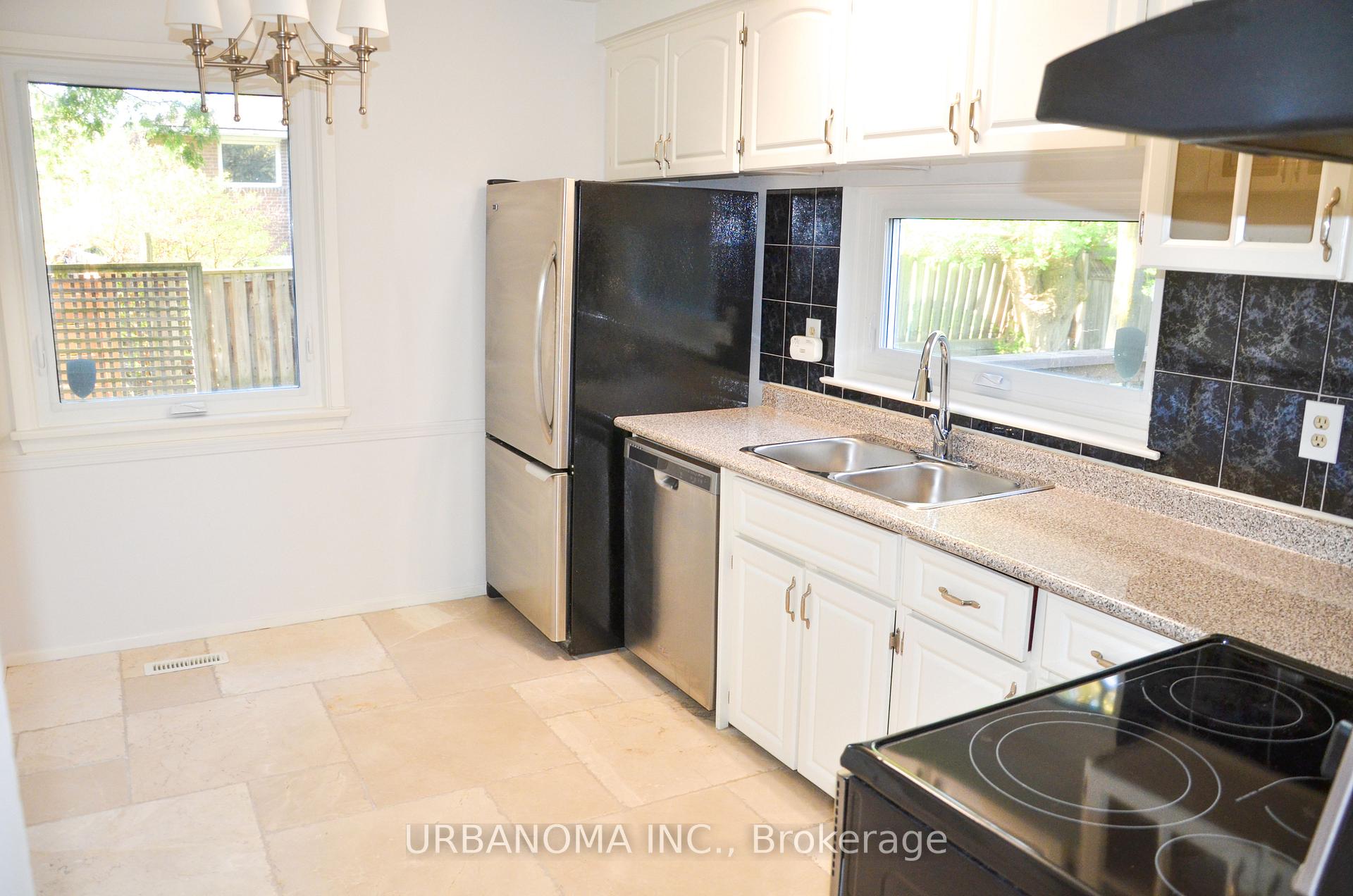 Photo 8 of 49 Baymark Road, Markham, Royal Orchard — HOMEH