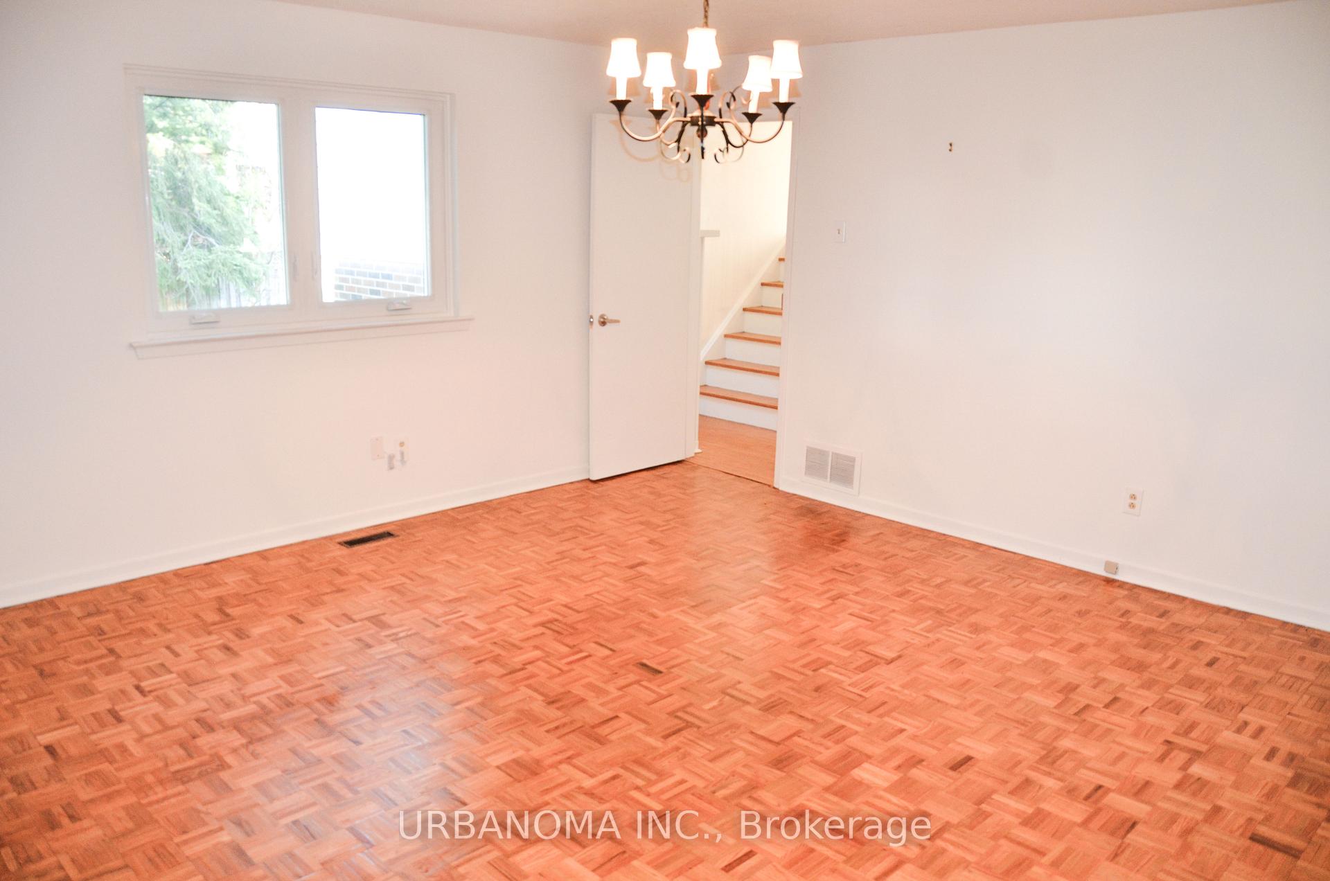 Photo 11 of 49 Baymark Road, Markham, Royal Orchard — HOMEH