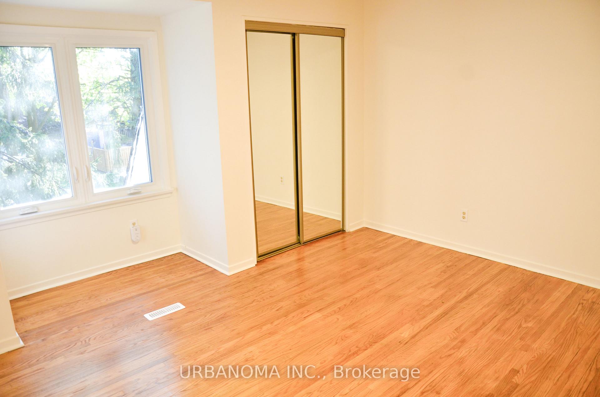 Photo 18 of 49 Baymark Road, Markham, Royal Orchard — HOMEH