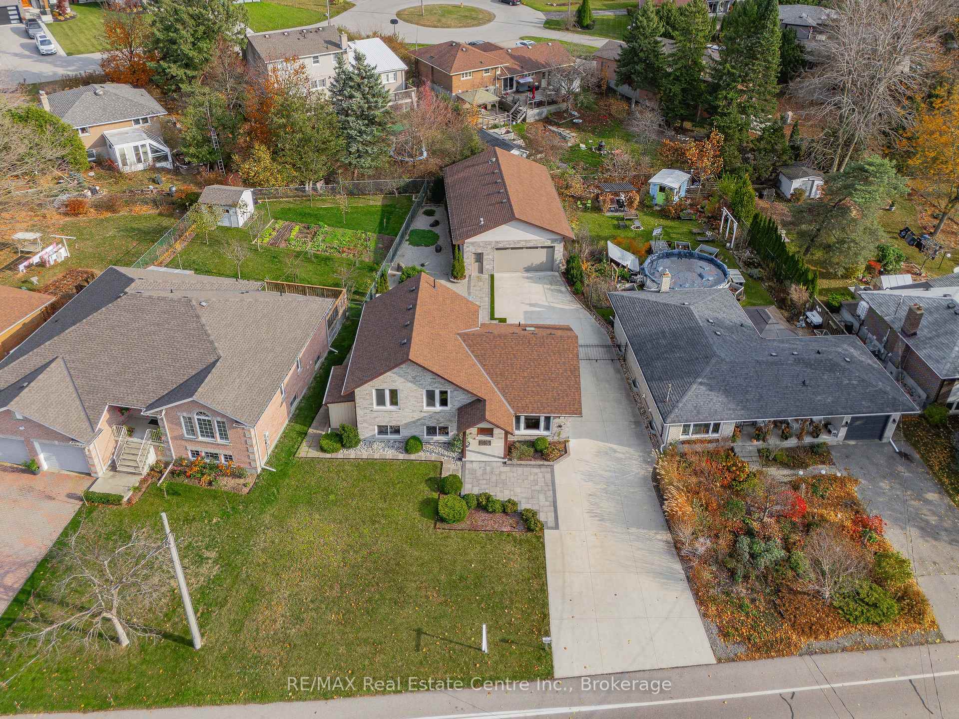 Photo 8 of 173 Carson Drive, Kitchener — HOMEH