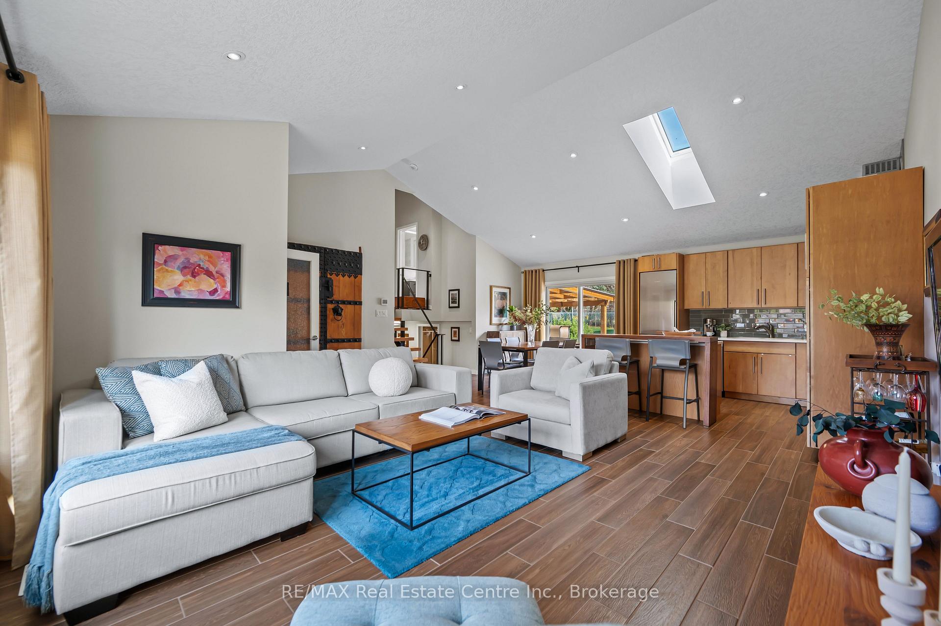 Photo 16 of 173 Carson Drive, Kitchener — HOMEH