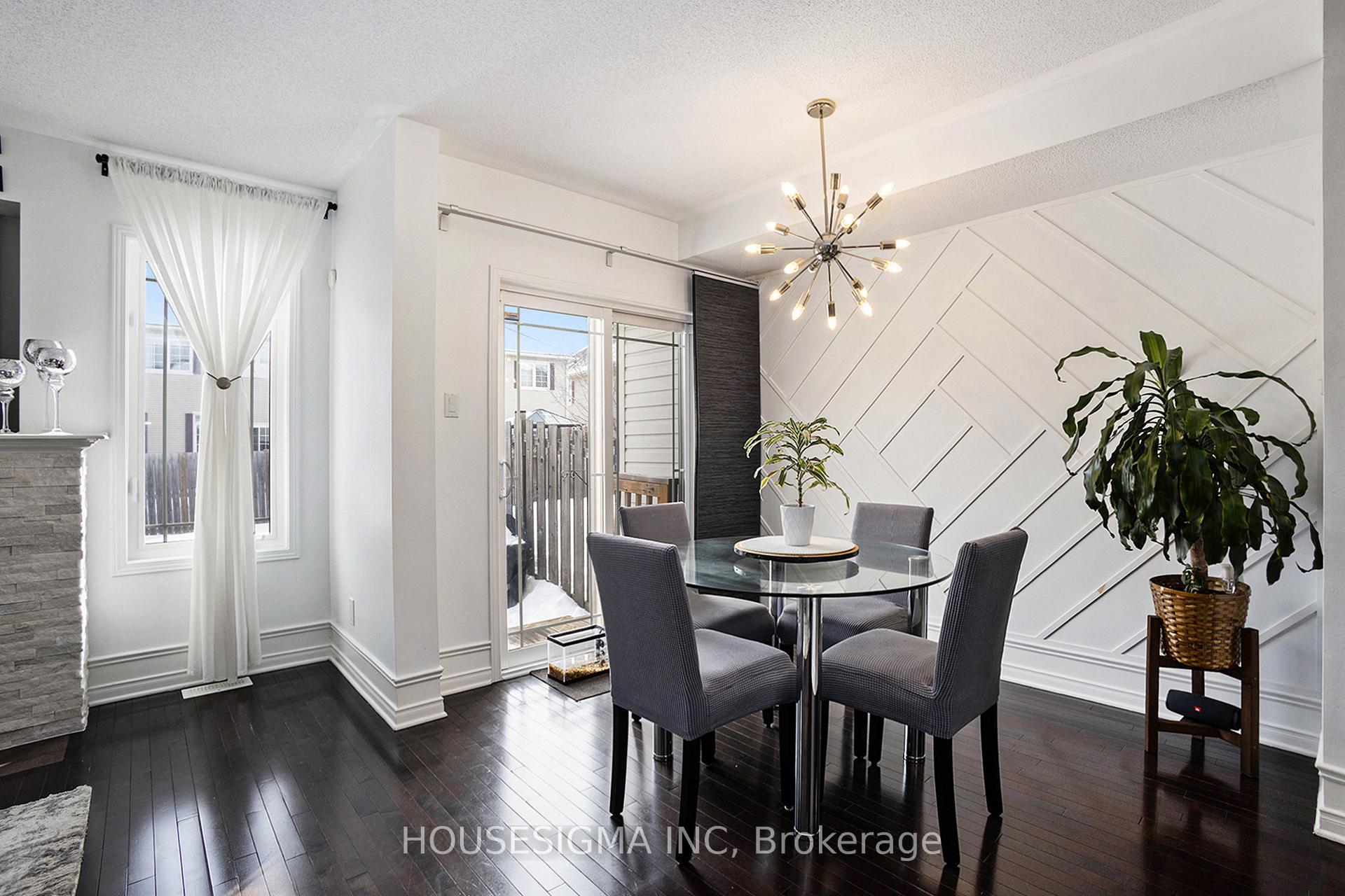 Photo 5 of 739 Regiment Avenue, Ottawa, Kanata - Emerald Meadows/Trailwest — HOMEH