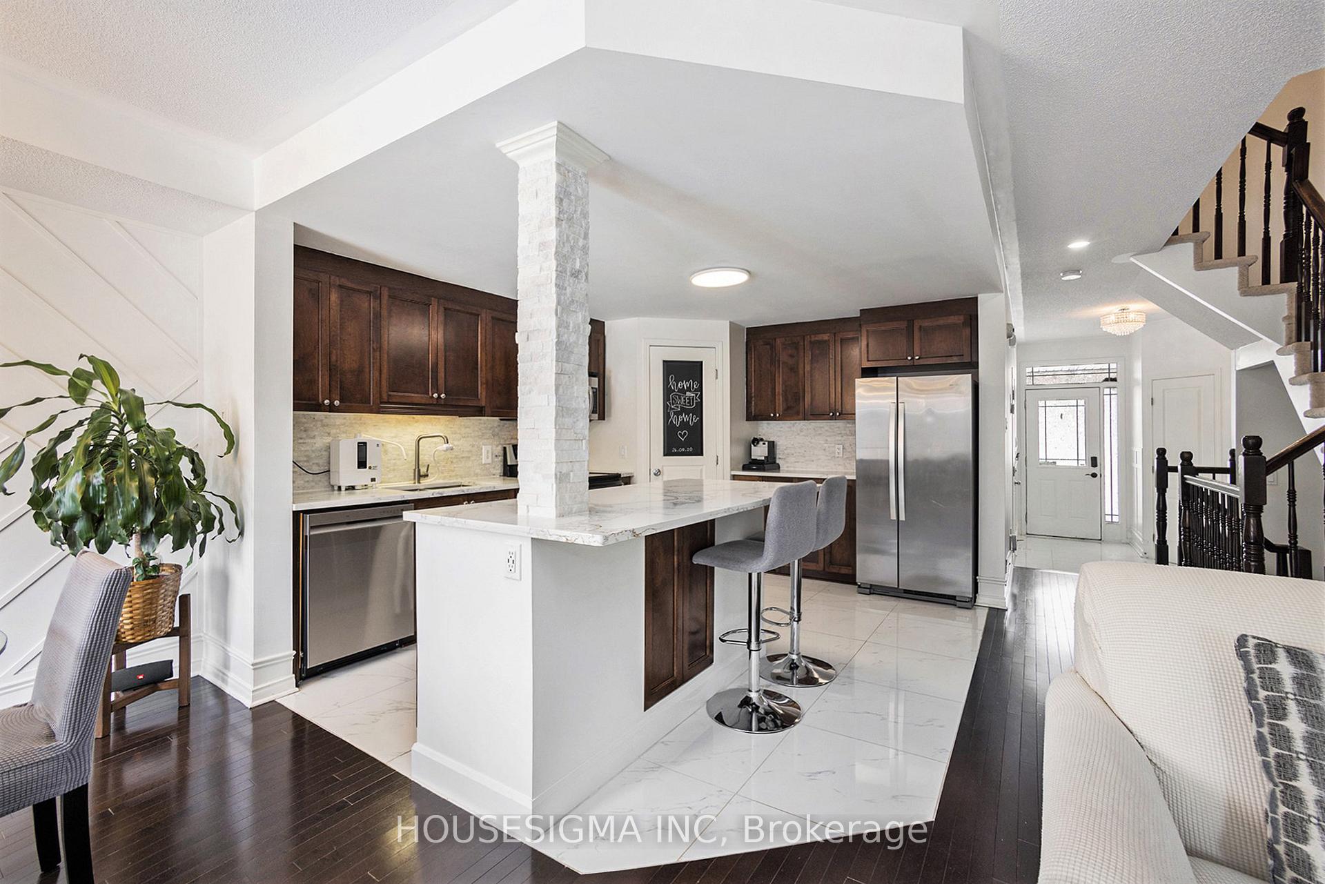 Photo 8 of 739 Regiment Avenue, Ottawa, Kanata - Emerald Meadows/Trailwest — HOMEH
