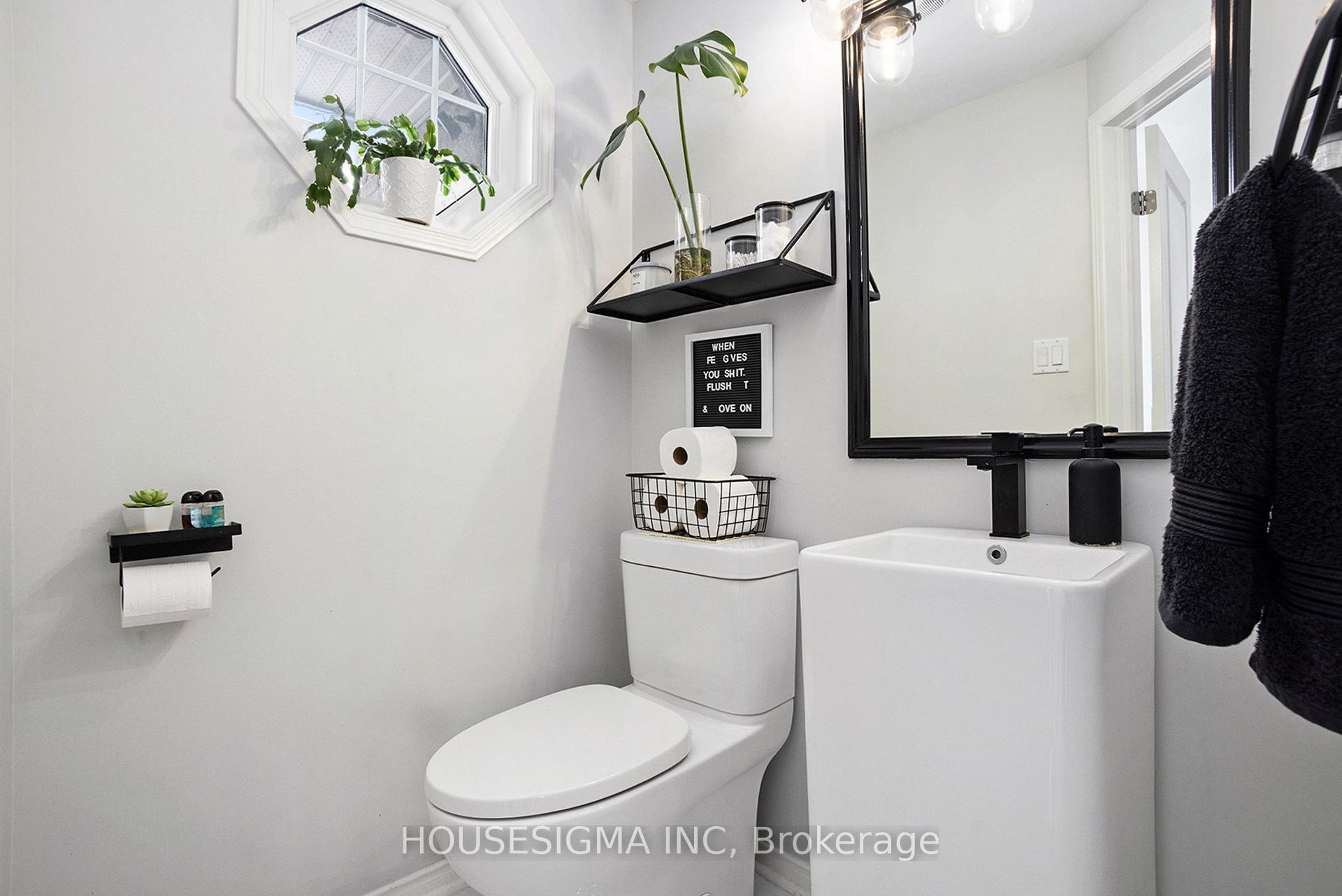 Photo 10 of 739 Regiment Avenue, Ottawa, Kanata - Emerald Meadows/Trailwest — HOMEH