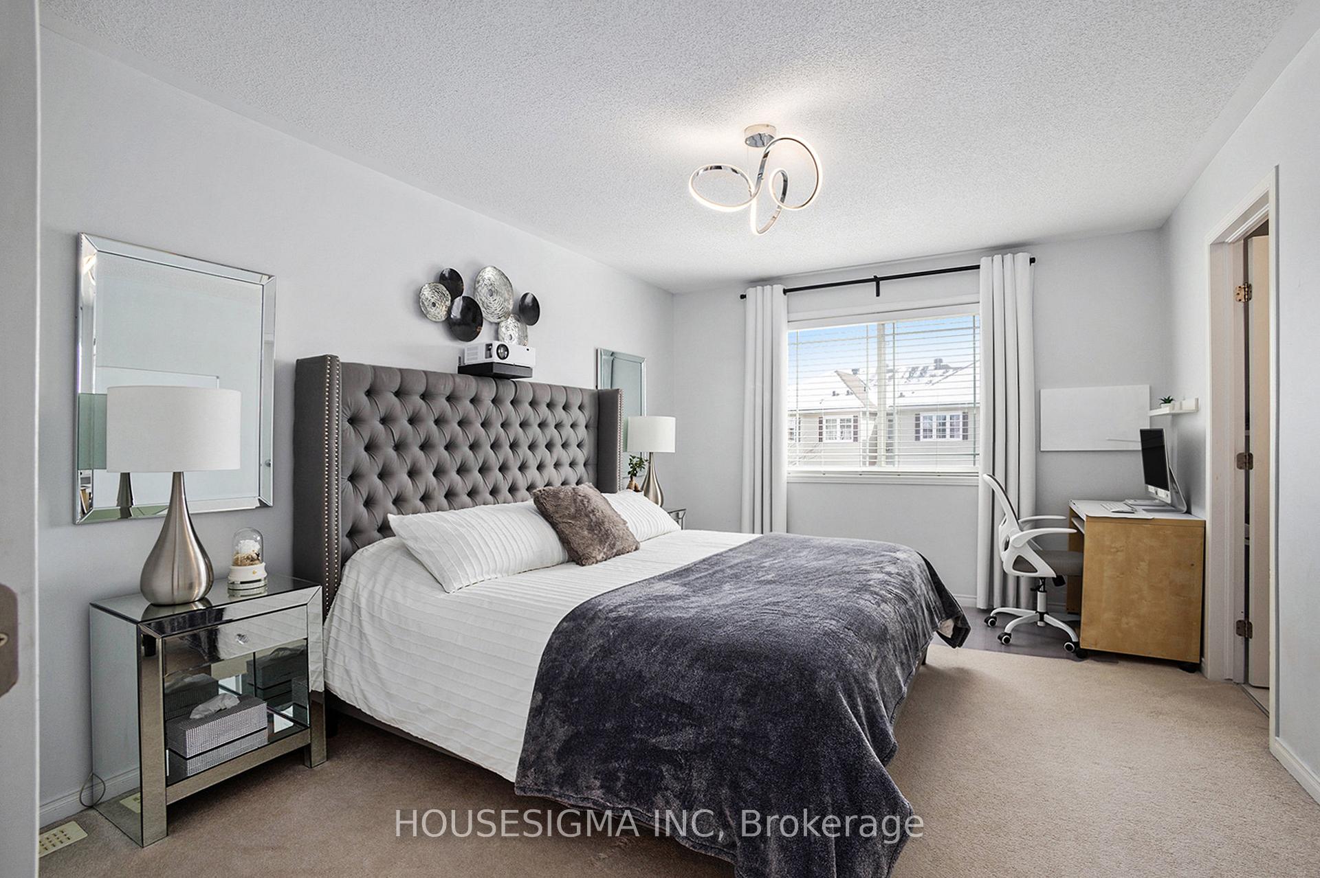Photo 11 of 739 Regiment Avenue, Ottawa, Kanata - Emerald Meadows/Trailwest — HOMEH