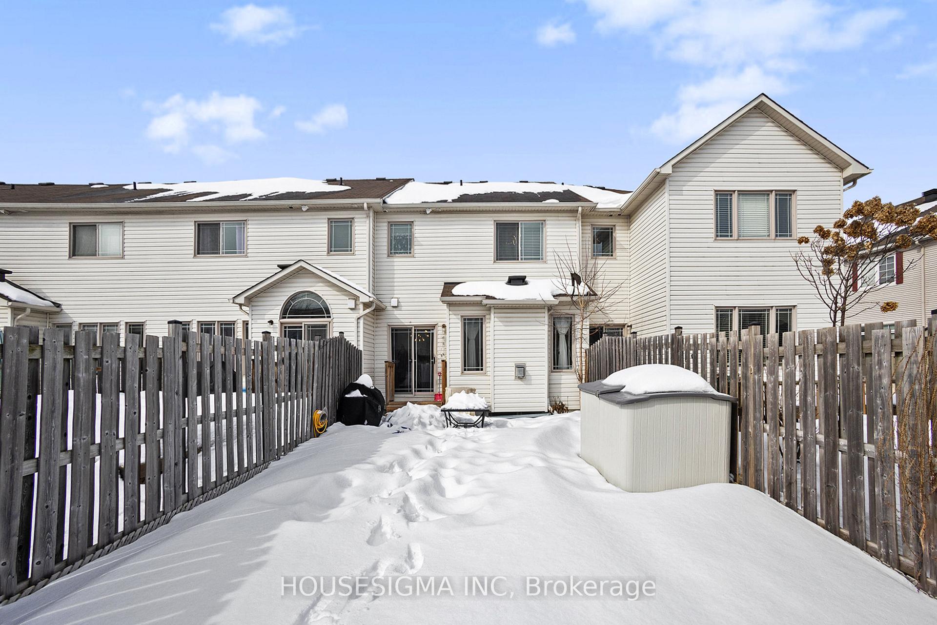 Photo 22 of 739 Regiment Avenue, Ottawa, Kanata - Emerald Meadows/Trailwest — HOMEH