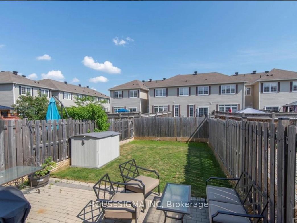 Photo 23 of 739 Regiment Avenue, Ottawa, Kanata - Emerald Meadows/Trailwest — HOMEH