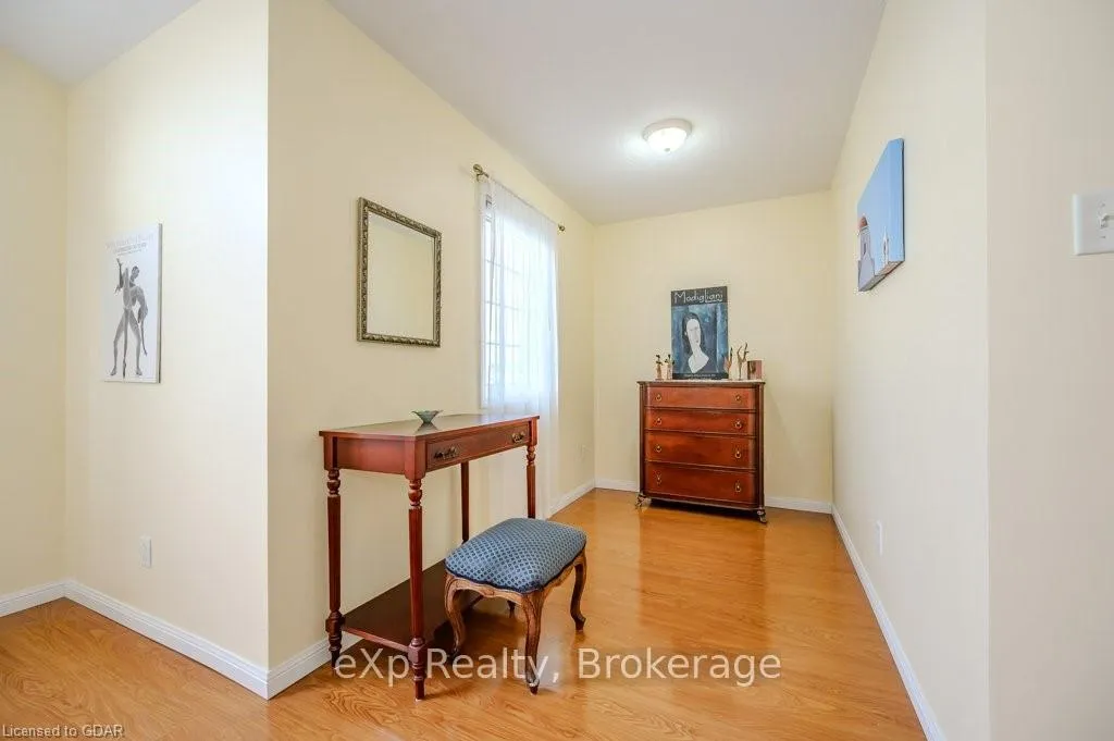 Photo 15 of 81 Windflower Drive, Kitchener — HOMEH