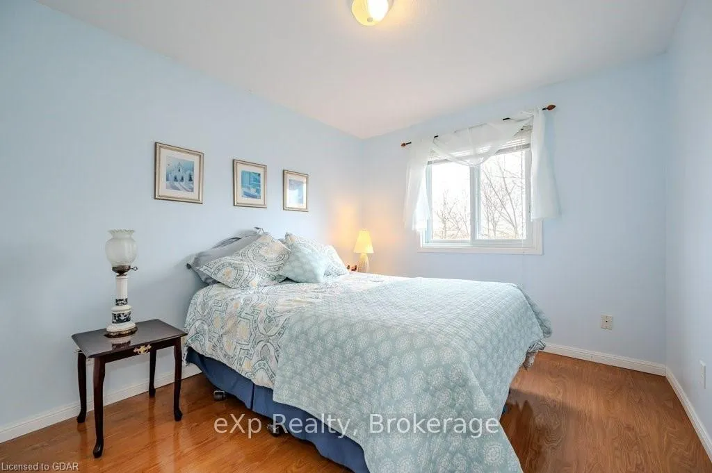 Photo 17 of 81 Windflower Drive, Kitchener — HOMEH