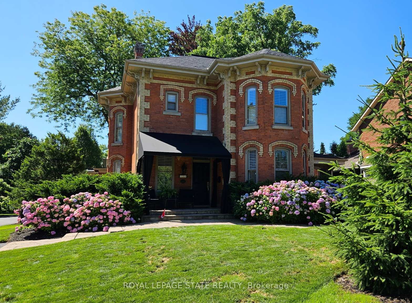 Photo 1 of Unit B, 176 Wilson Street, Hamilton, Ancaster — HOMEH