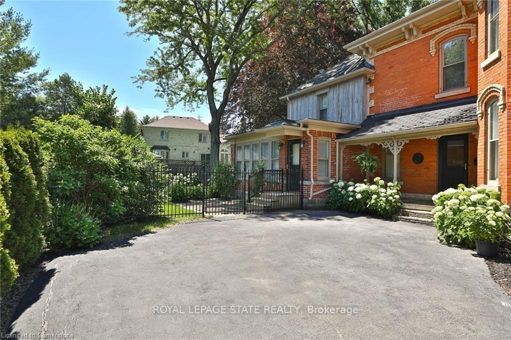 Photo 2 of Unit B, 176 Wilson Street, Hamilton, Ancaster — HOMEH