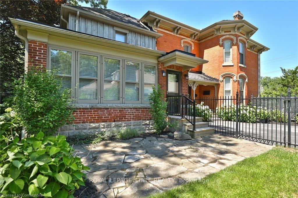 Photo 5 of Unit B, 176 Wilson Street, Hamilton, Ancaster — HOMEH