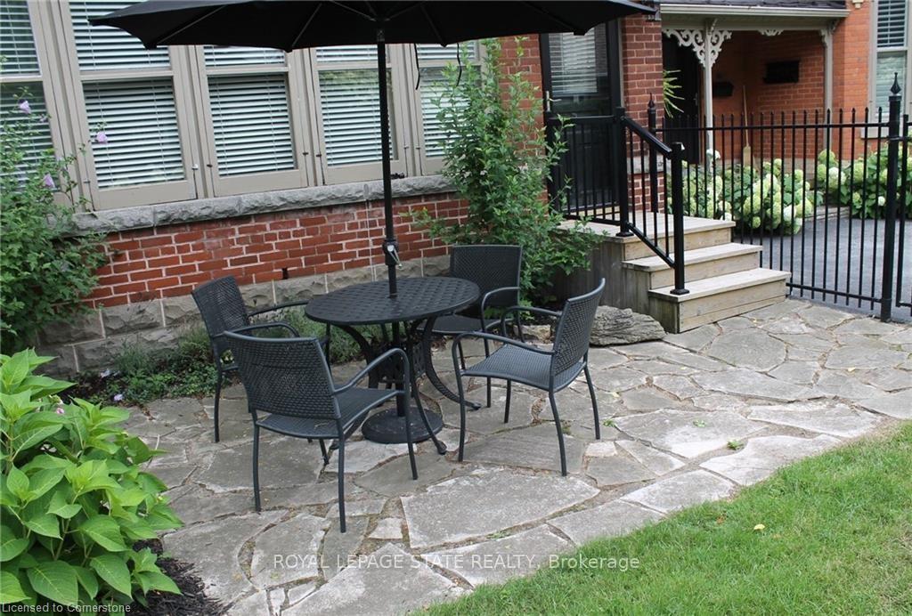 Photo 6 of Unit B, 176 Wilson Street, Hamilton, Ancaster — HOMEH
