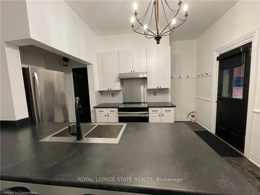 Photo 9 of Unit B, 176 Wilson Street, Hamilton, Ancaster — HOMEH