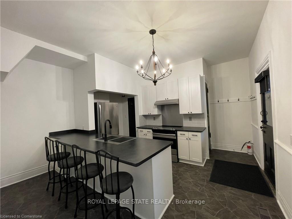 Photo 10 of Unit B, 176 Wilson Street, Hamilton, Ancaster — HOMEH