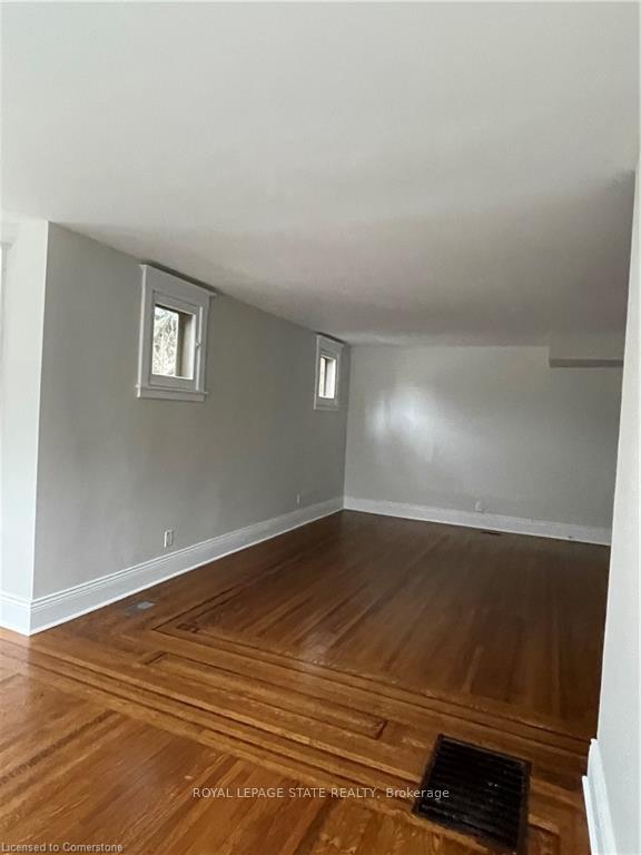Photo 14 of Unit B, 176 Wilson Street, Hamilton, Ancaster — HOMEH