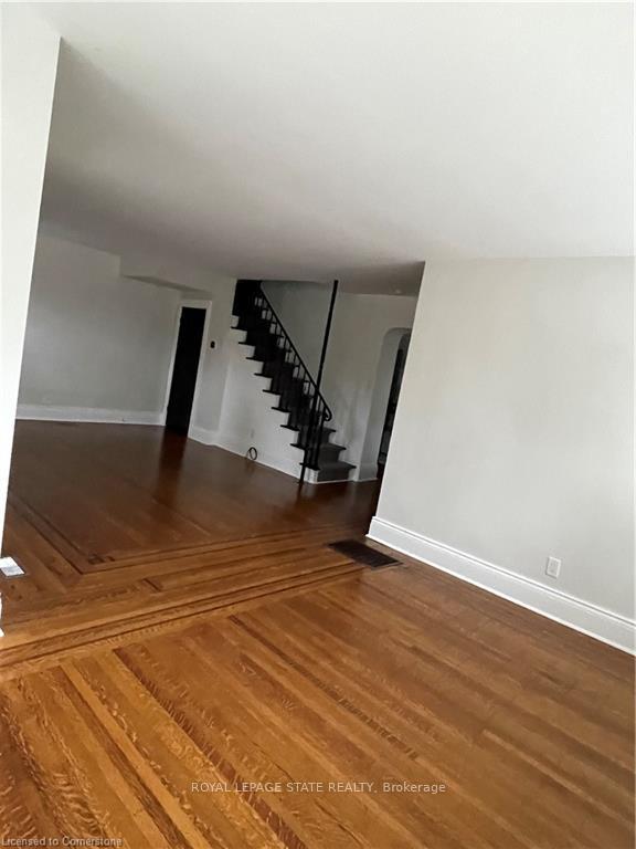 Photo 15 of Unit B, 176 Wilson Street, Hamilton, Ancaster — HOMEH