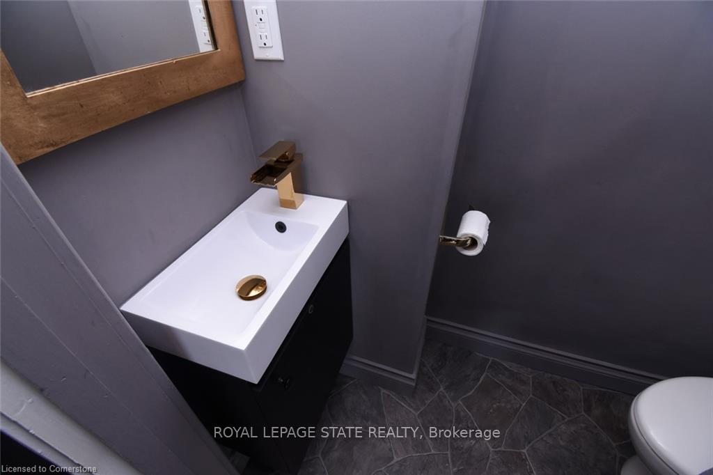 Photo 19 of Unit B, 176 Wilson Street, Hamilton, Ancaster — HOMEH