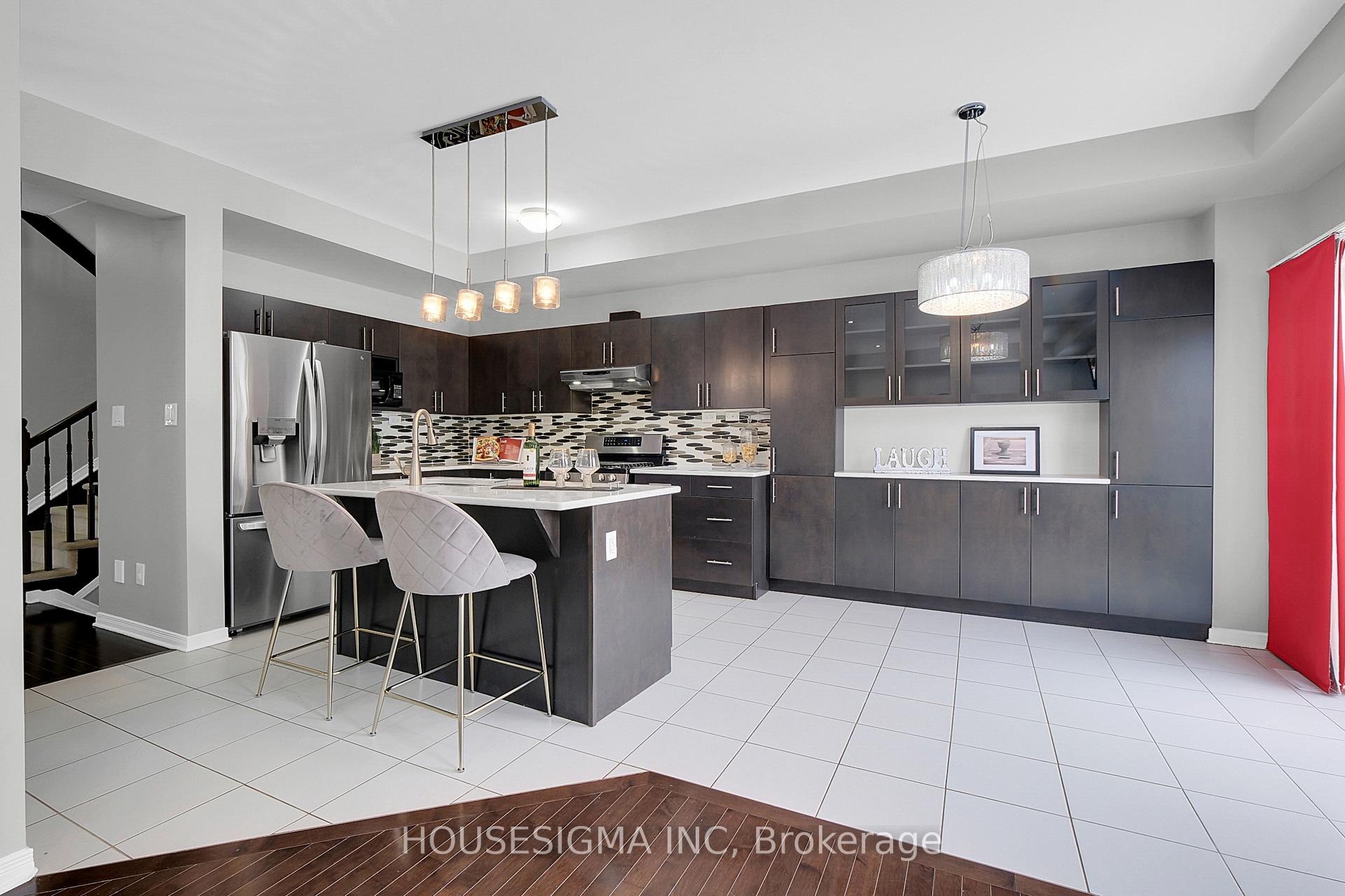 Photo 7 of 534 Rouncey Road, Ottawa, Kanata - Emerald Meadows/Trailwest — HOMEH