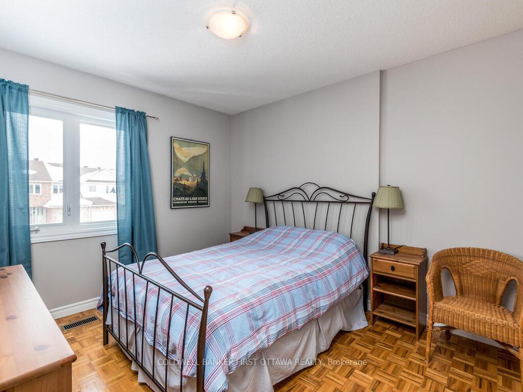 Photo 24 of 78 Cedarock Drive, Ottawa, Kanata - Bridlewood — HOMEH