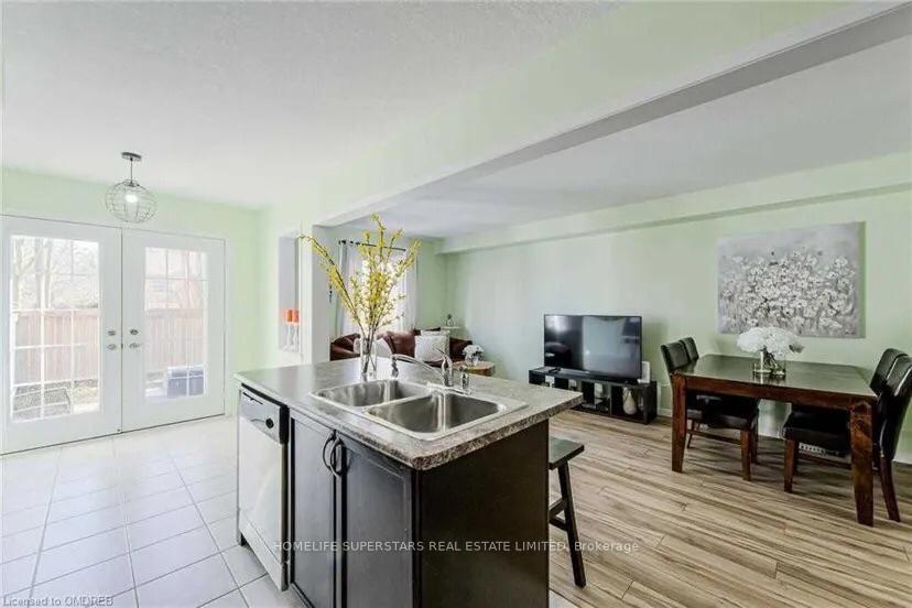 Photo 6 of 26 Lynch Crescent, Hamilton, Binbrook — HOMEH