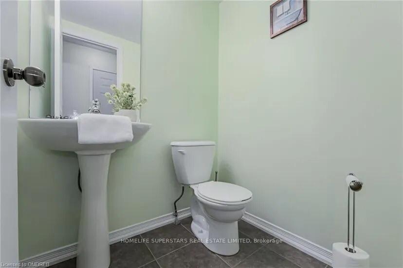 Photo 15 of 26 Lynch Crescent, Hamilton, Binbrook — HOMEH