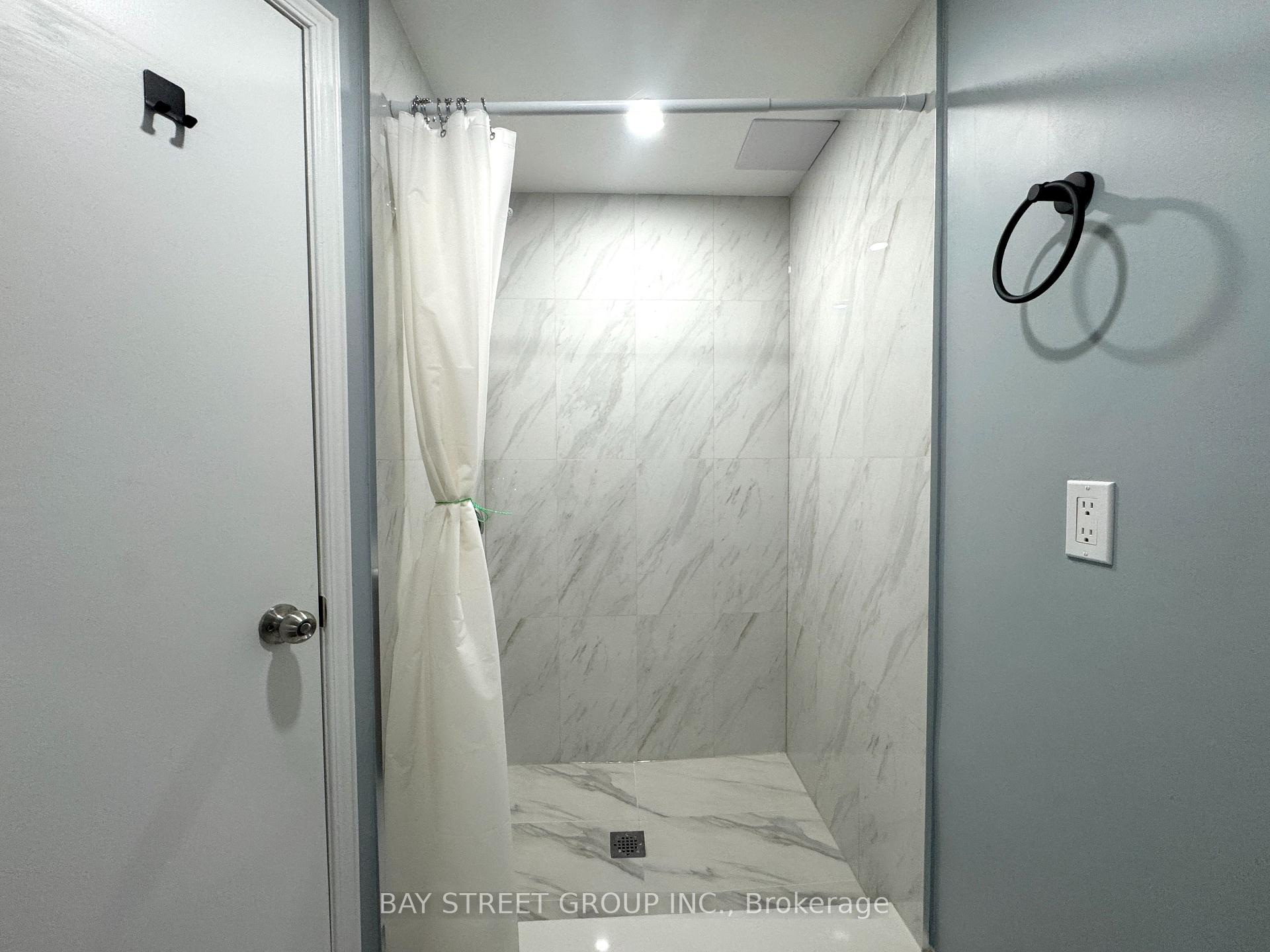 Photo 10 of 59 Ashmore Crescent, Markham, Milliken Mills East — HOMEH