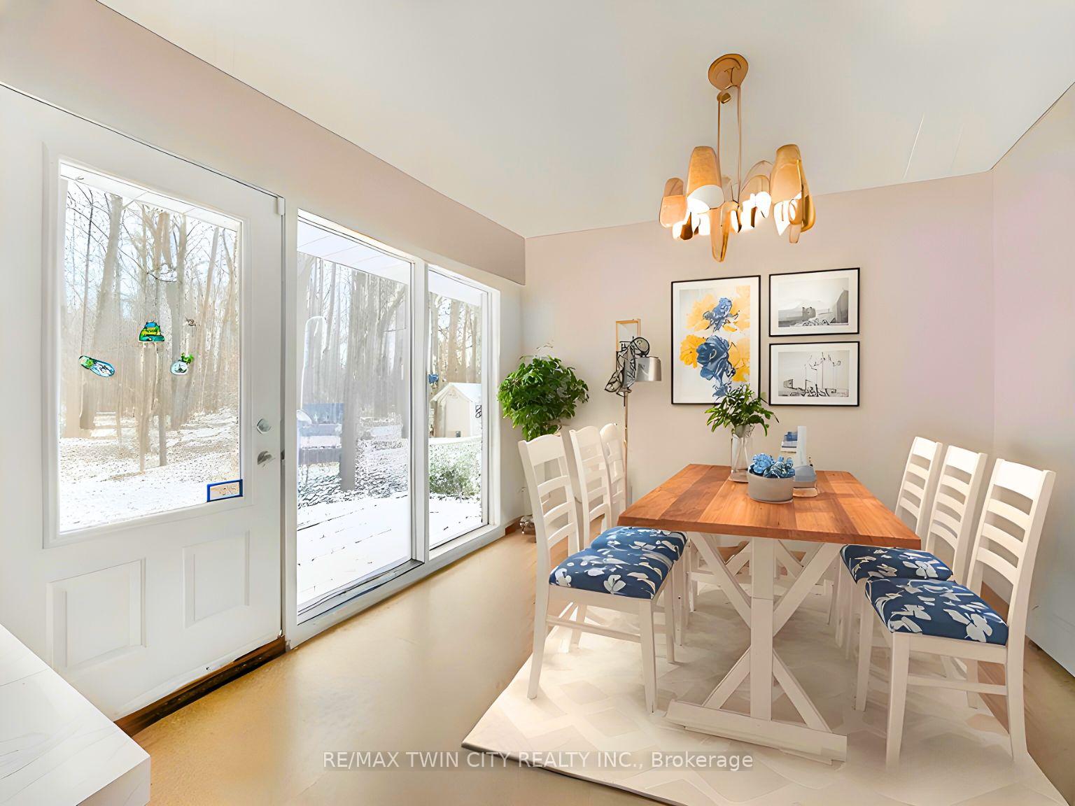 Photo 13 of 40 Idlewood Drive, Kitchener — HOMEH