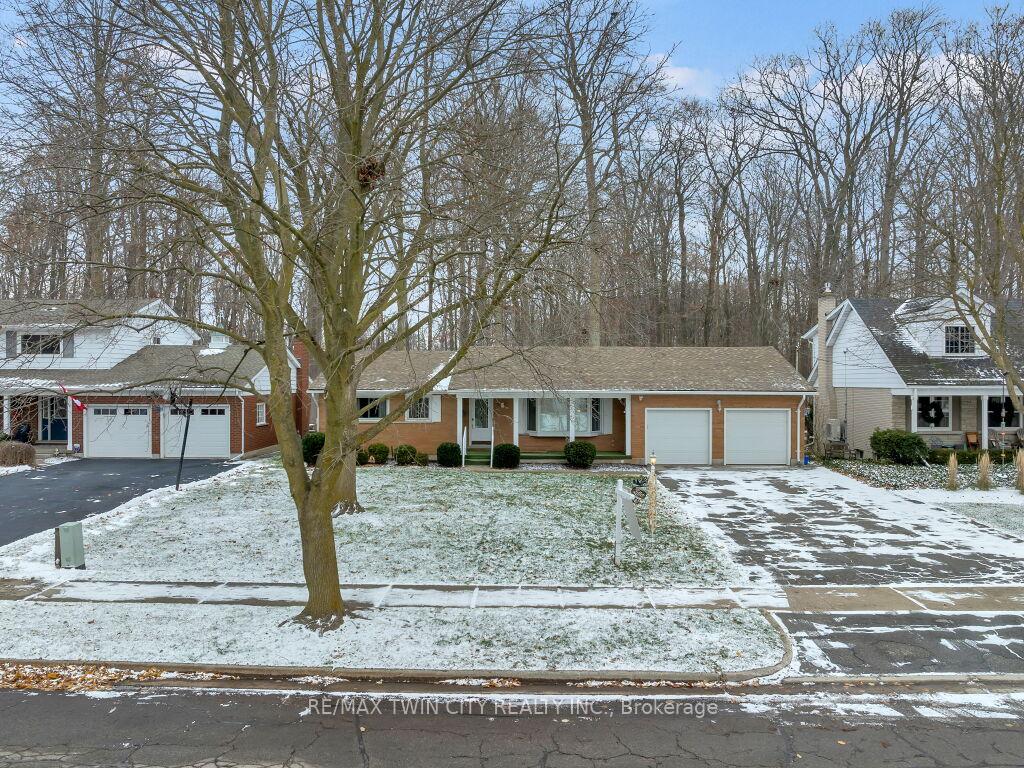 Photo 25 of 40 Idlewood Drive, Kitchener — HOMEH