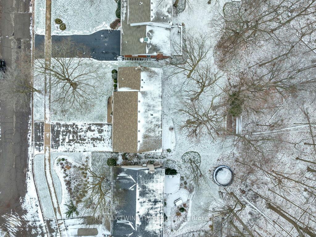Photo 26 of 40 Idlewood Drive, Kitchener — HOMEH