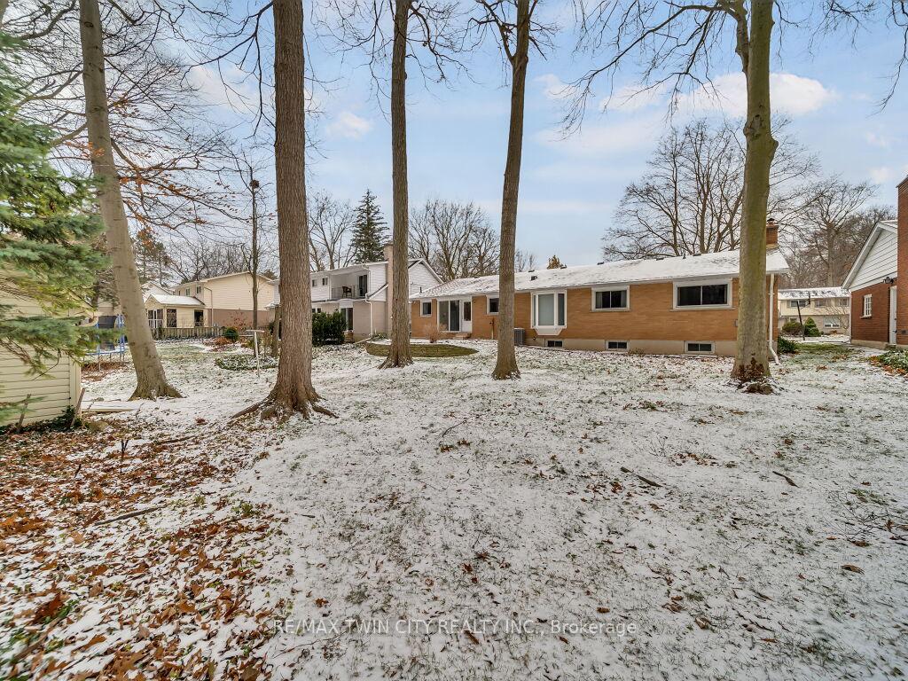 Photo 30 of 40 Idlewood Drive, Kitchener — HOMEH