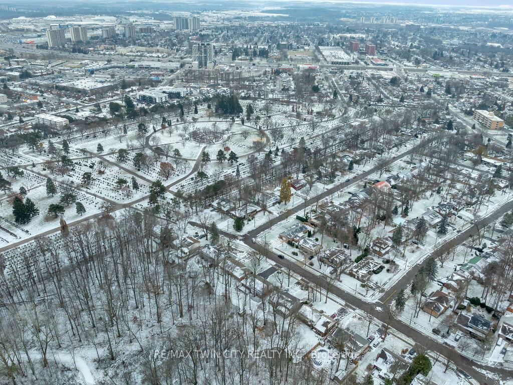 Photo 34 of 40 Idlewood Drive, Kitchener — HOMEH