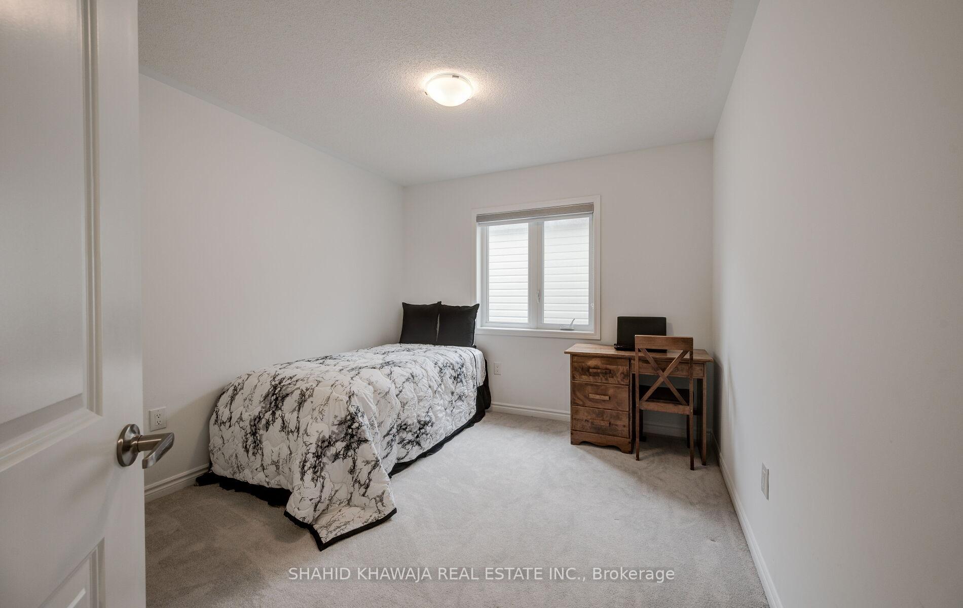 Photo 29 of 1407 Buckthorn Gardens, Milton, Cobban — HOMEH