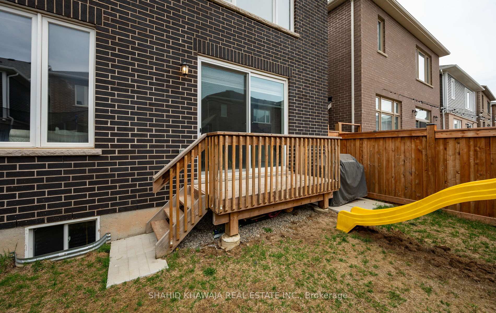Photo 49 of 1407 Buckthorn Gardens, Milton, Cobban — HOMEH