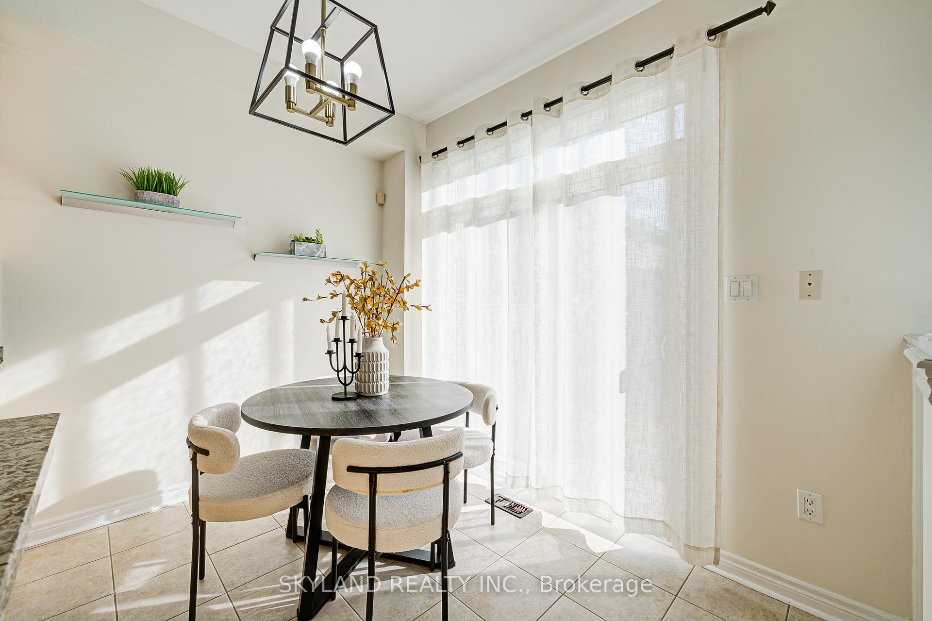 Photo 10 of 252 Kentland Street, Markham, Wismer — HOMEH