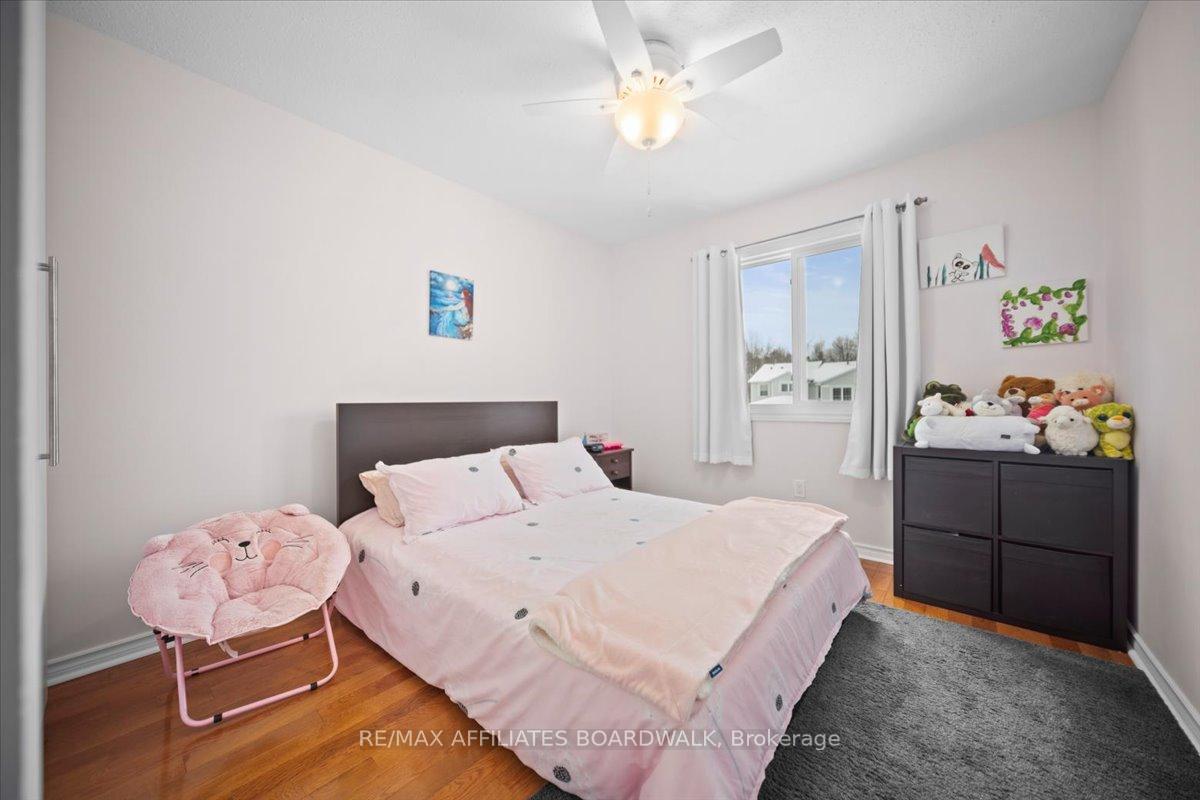 Photo 23 of 31 Palomino Drive, Ottawa, Kanata - Bridlewood — HOMEH