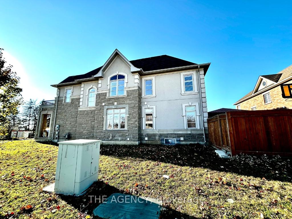 Photo 3 of 292 Rymal Road W, Hamilton, Sheldon — HOMEH