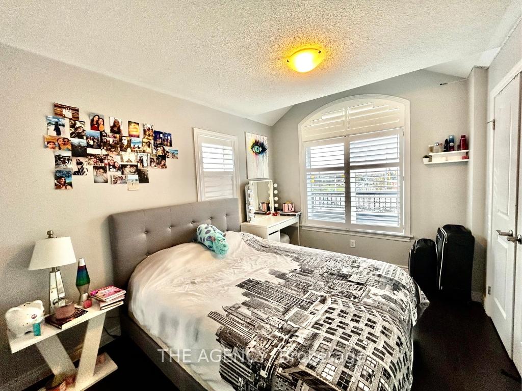 Photo 11 of 292 Rymal Road W, Hamilton, Sheldon — HOMEH