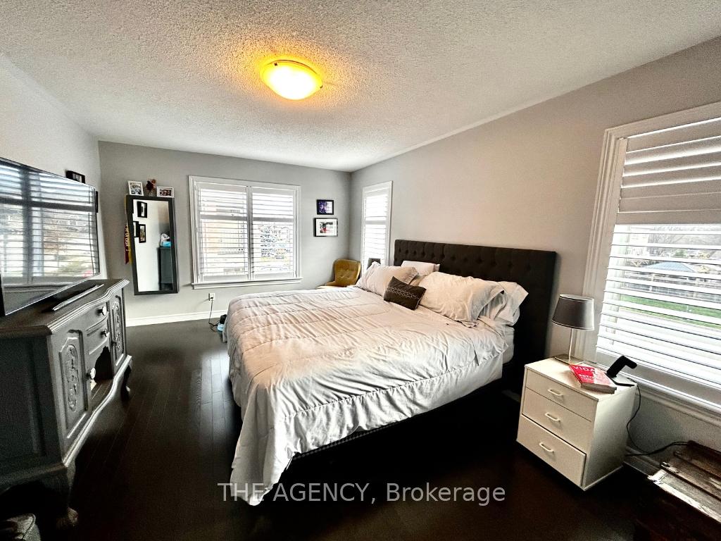 Photo 15 of 292 Rymal Road W, Hamilton, Sheldon — HOMEH
