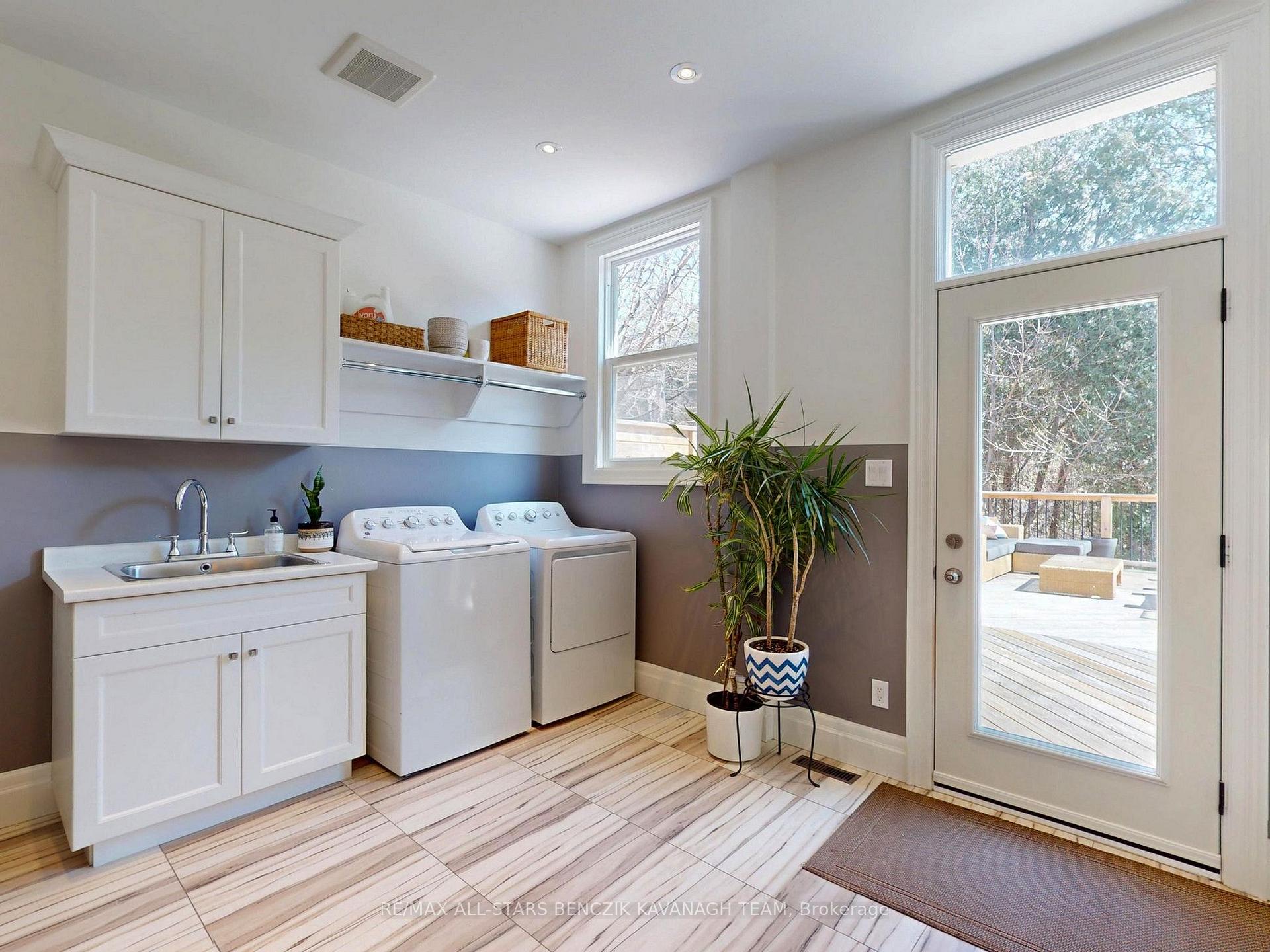 Photo 16 of 40 Wrenwood Court, Markham, Unionville — HOMEH