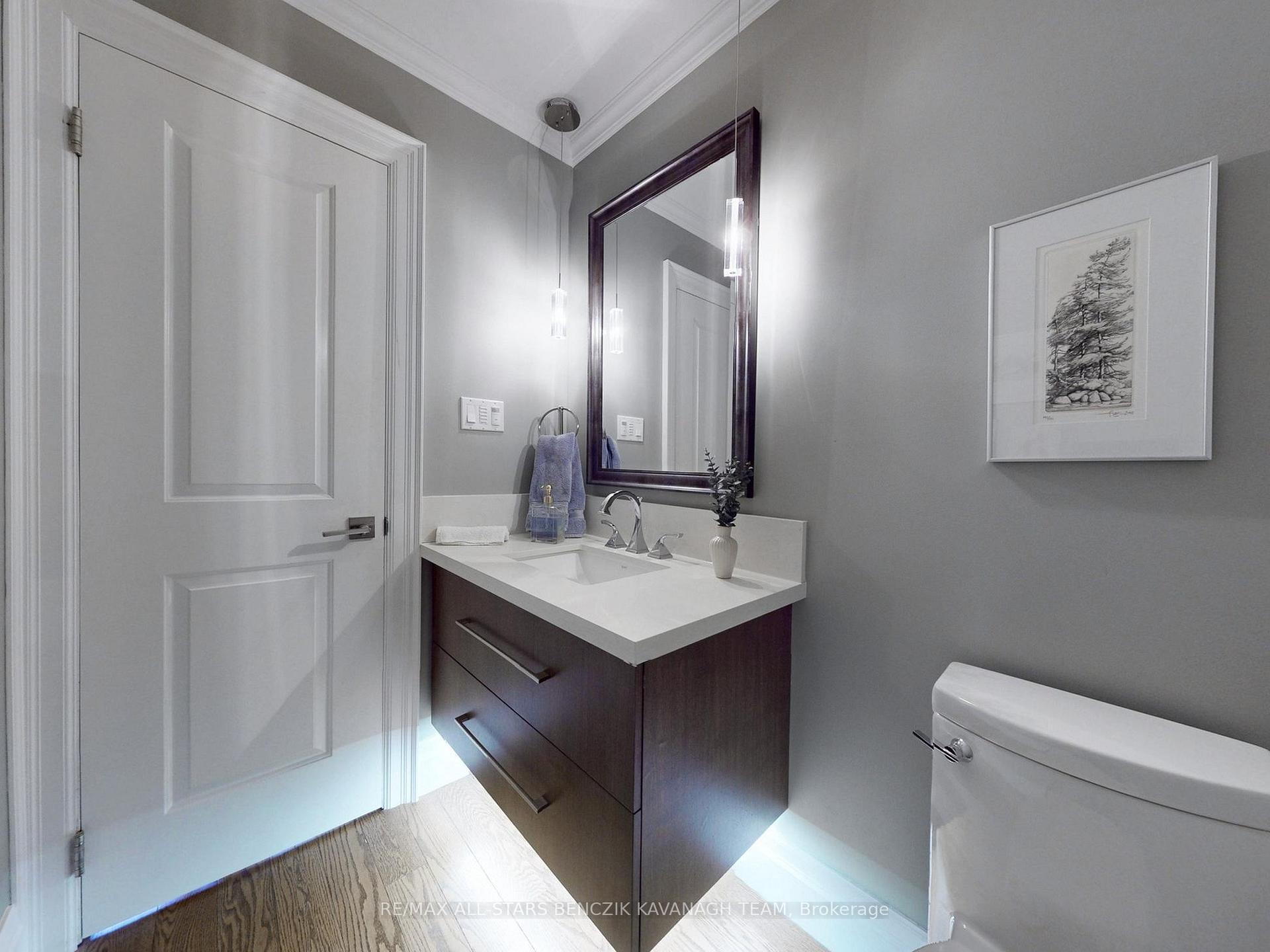 Photo 17 of 40 Wrenwood Court, Markham, Unionville — HOMEH