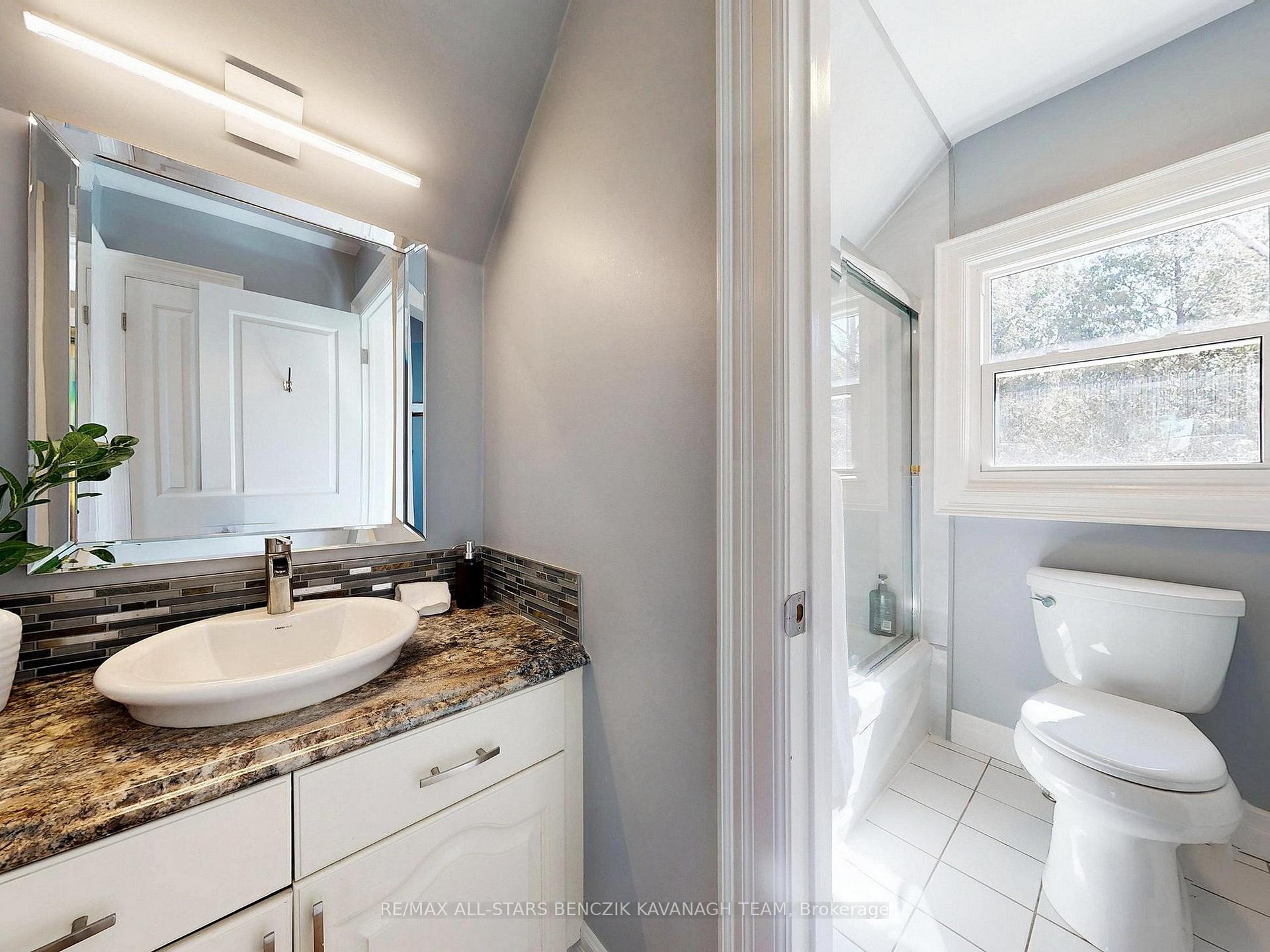 Photo 28 of 40 Wrenwood Court, Markham, Unionville — HOMEH