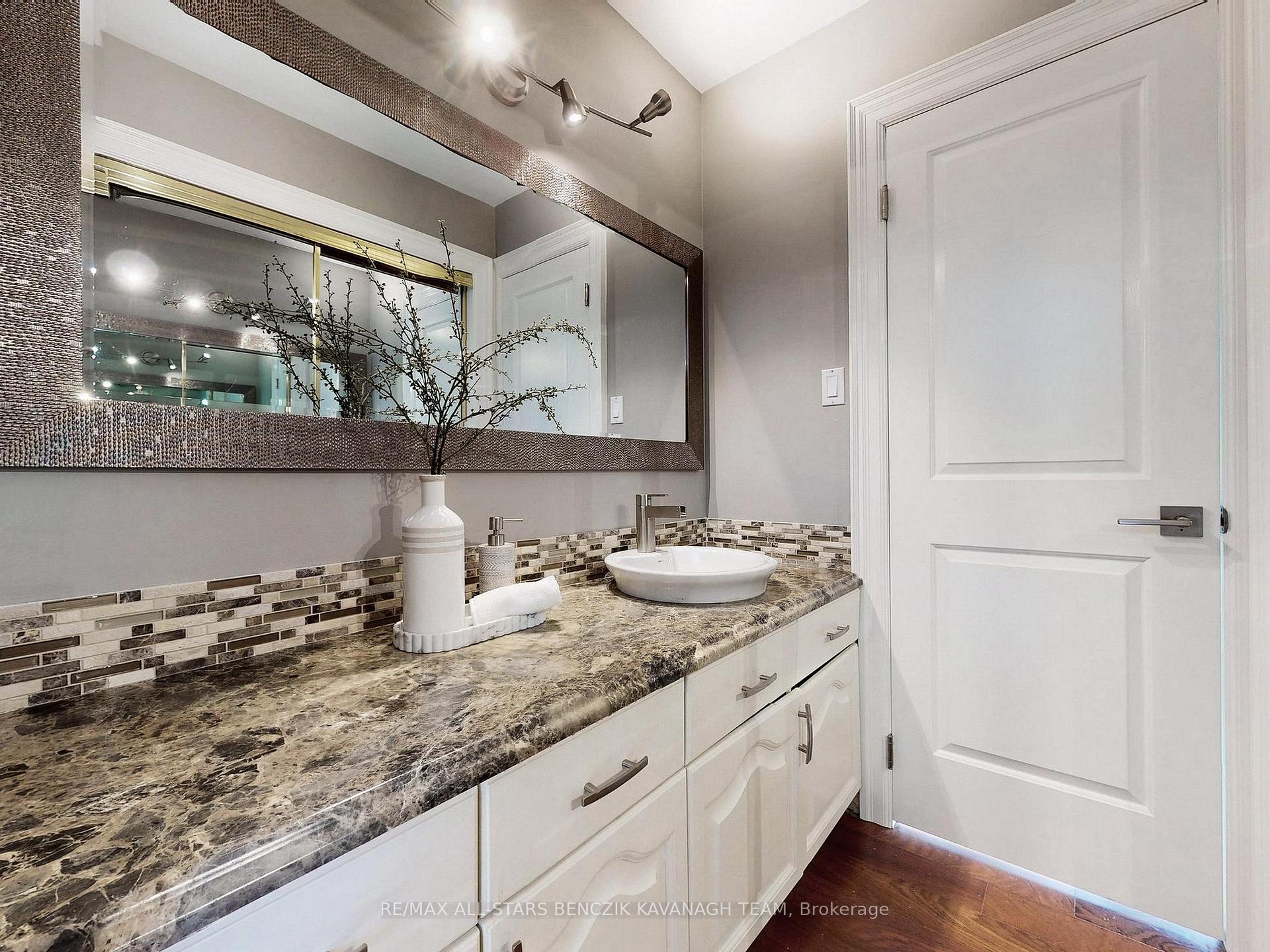 Photo 29 of 40 Wrenwood Court, Markham, Unionville — HOMEH