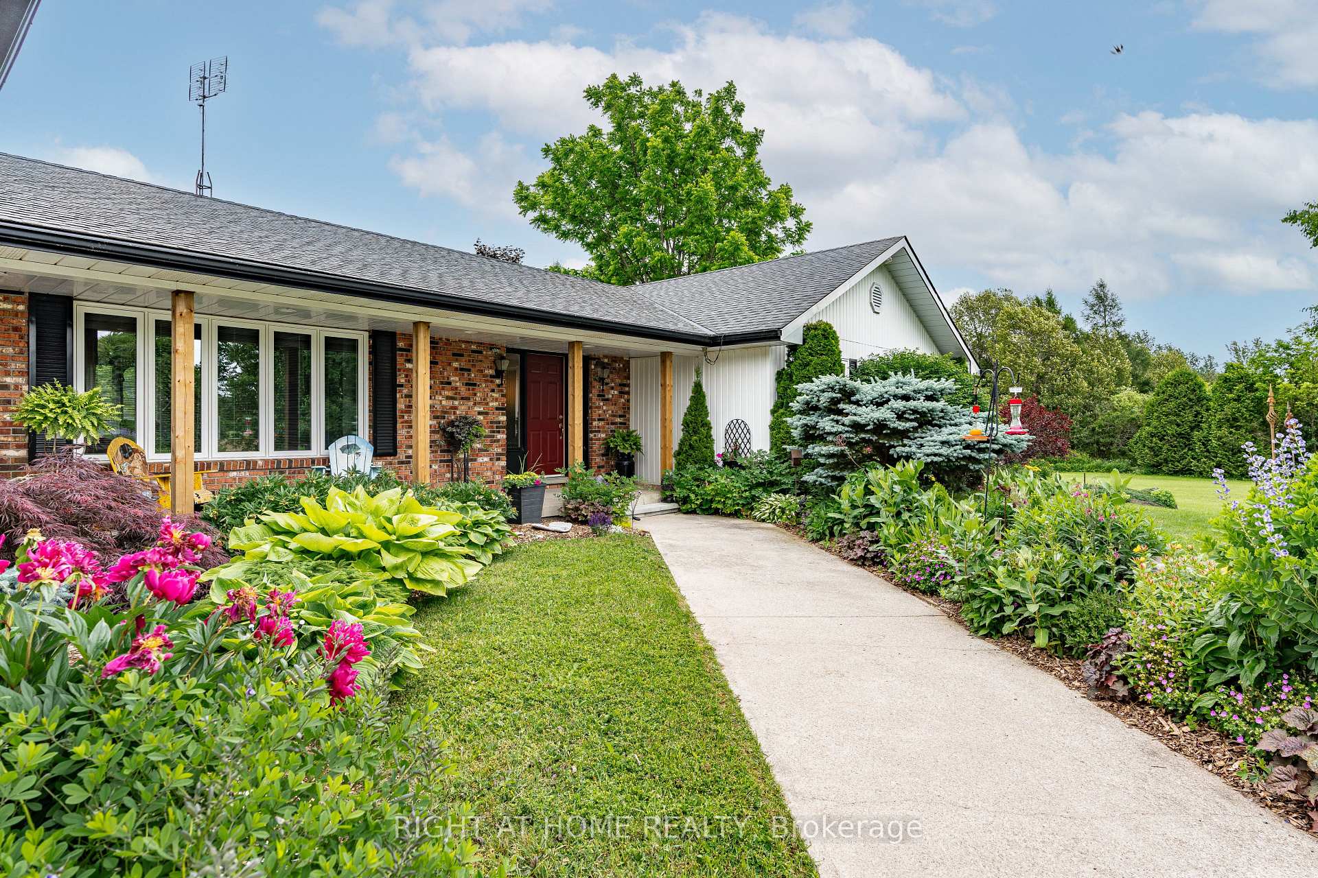 Photo 1 of 7385 Milburough Line, Milton, Rural Milton West — HOMEH